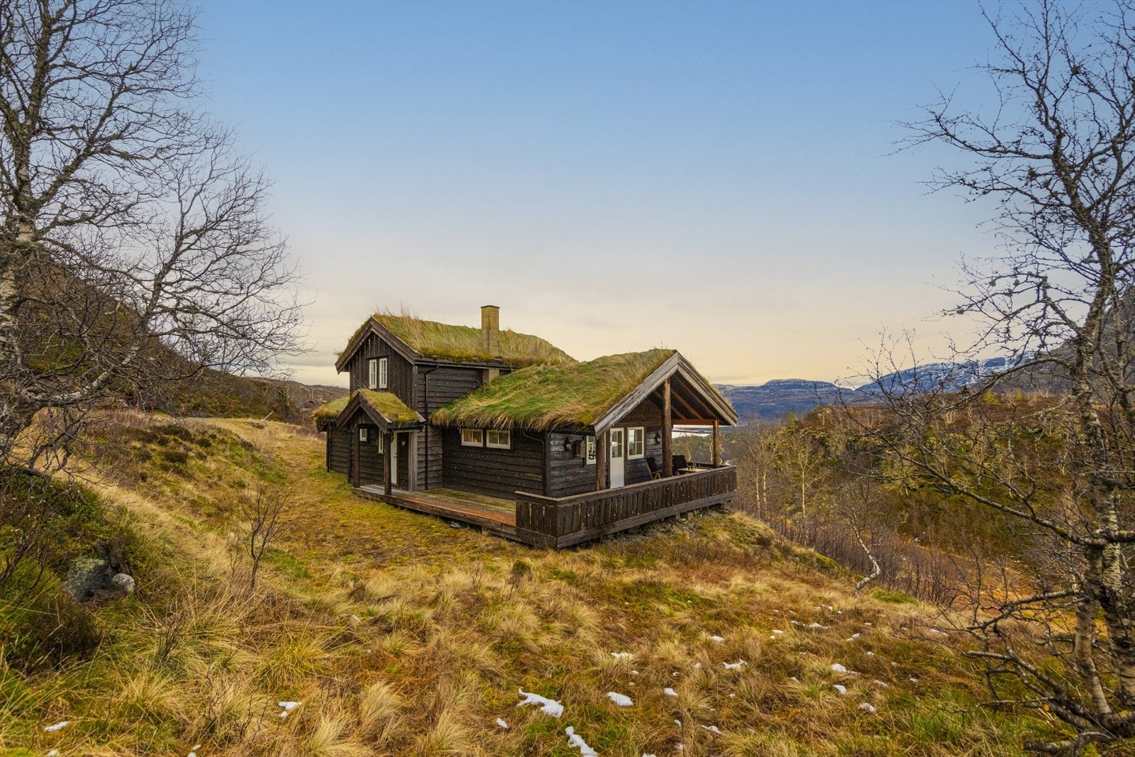 Velkommen til Fjellbergsskarvegen 297, presentert av Leonard Weinert v/ Eiendomsmegler Norge! Galleribilde