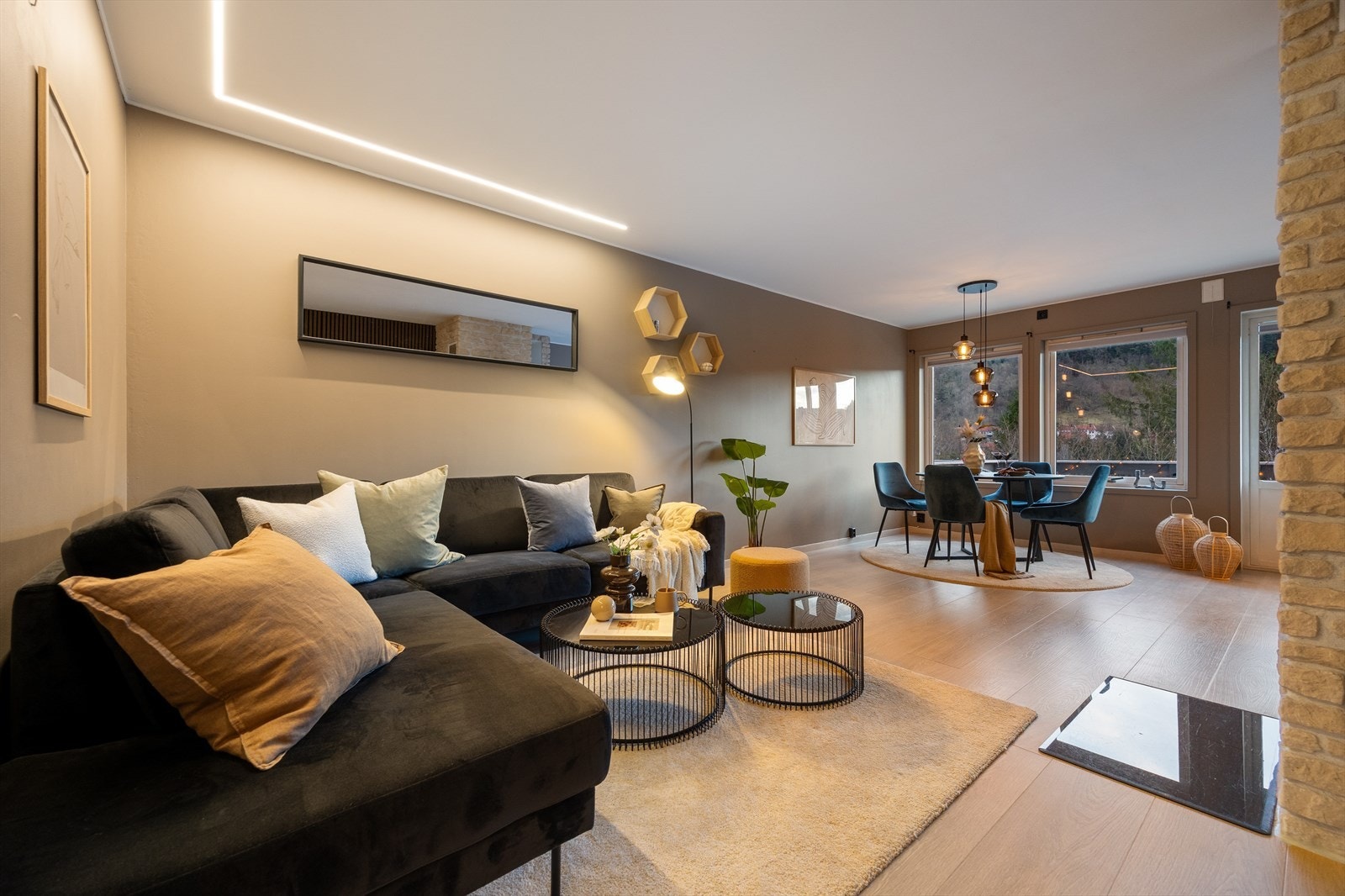 Velkommen til en lekker og romslig 3-roms leilighet i Korgelia 24D, presentert av Pål Fogge v/ Eiendomsmegler Norge Galleribilde