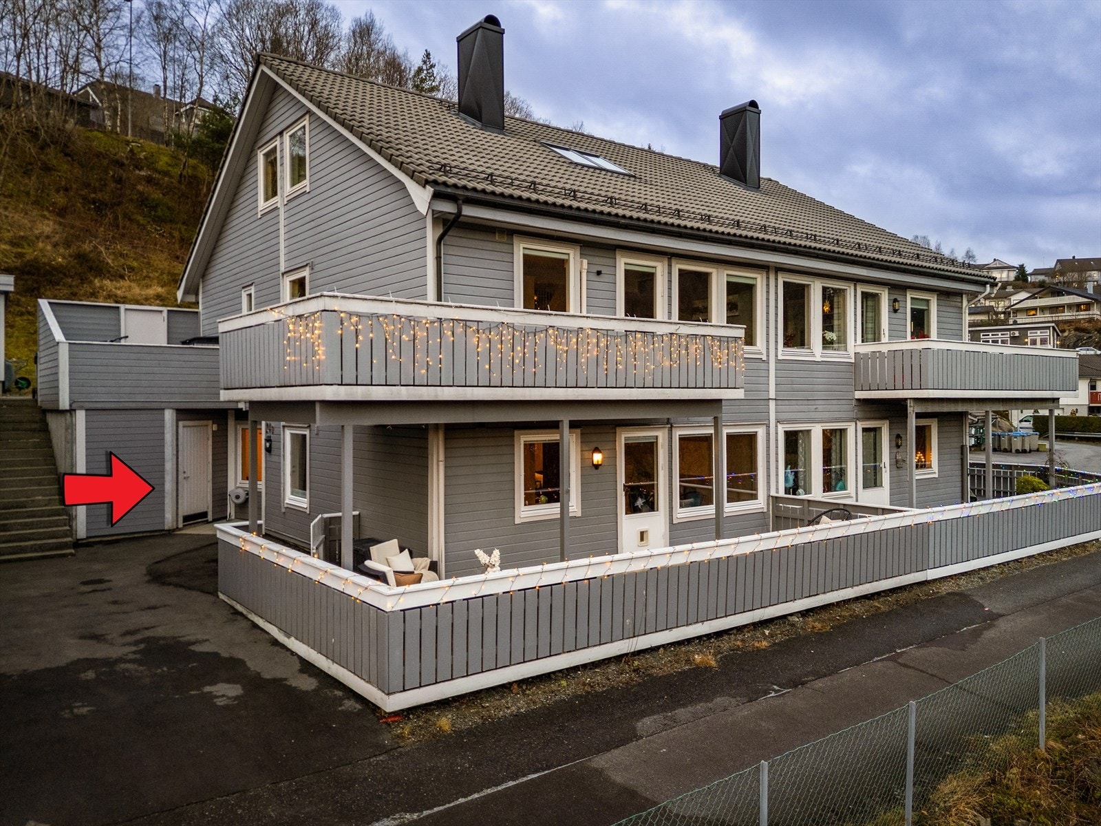 Sameiet består av 12 leiligheter fordelt på 3 hus. Galleribilde