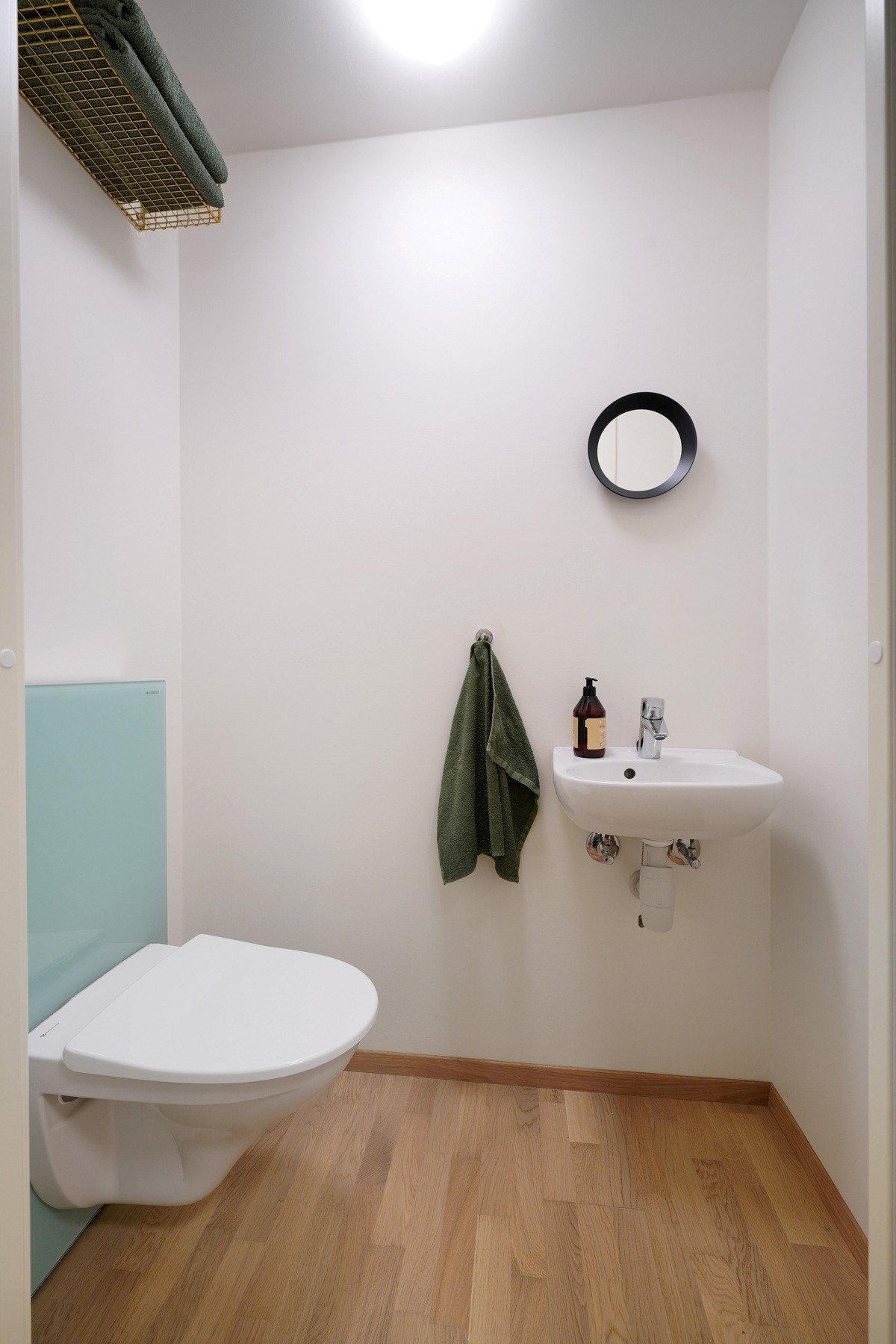 Gjestetoalett. Galleribilde