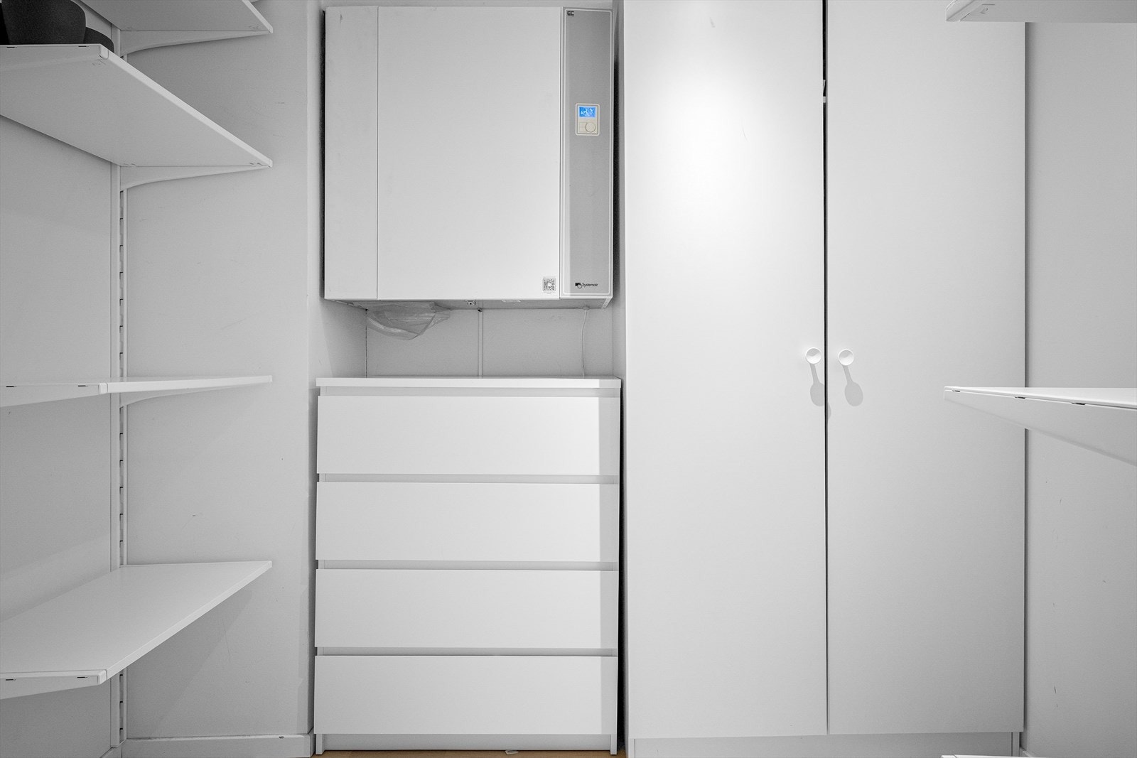 Praktisk bod for ekstra oppbevaringsplass. Galleribilde