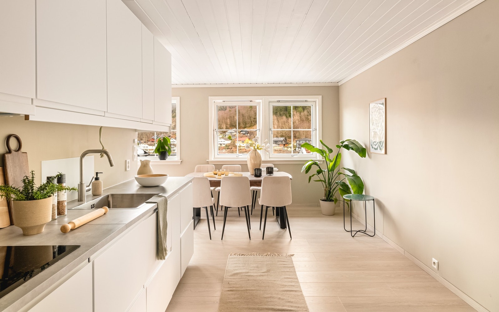 Du har også god plass til en koselig spisegruppe. Galleribilde