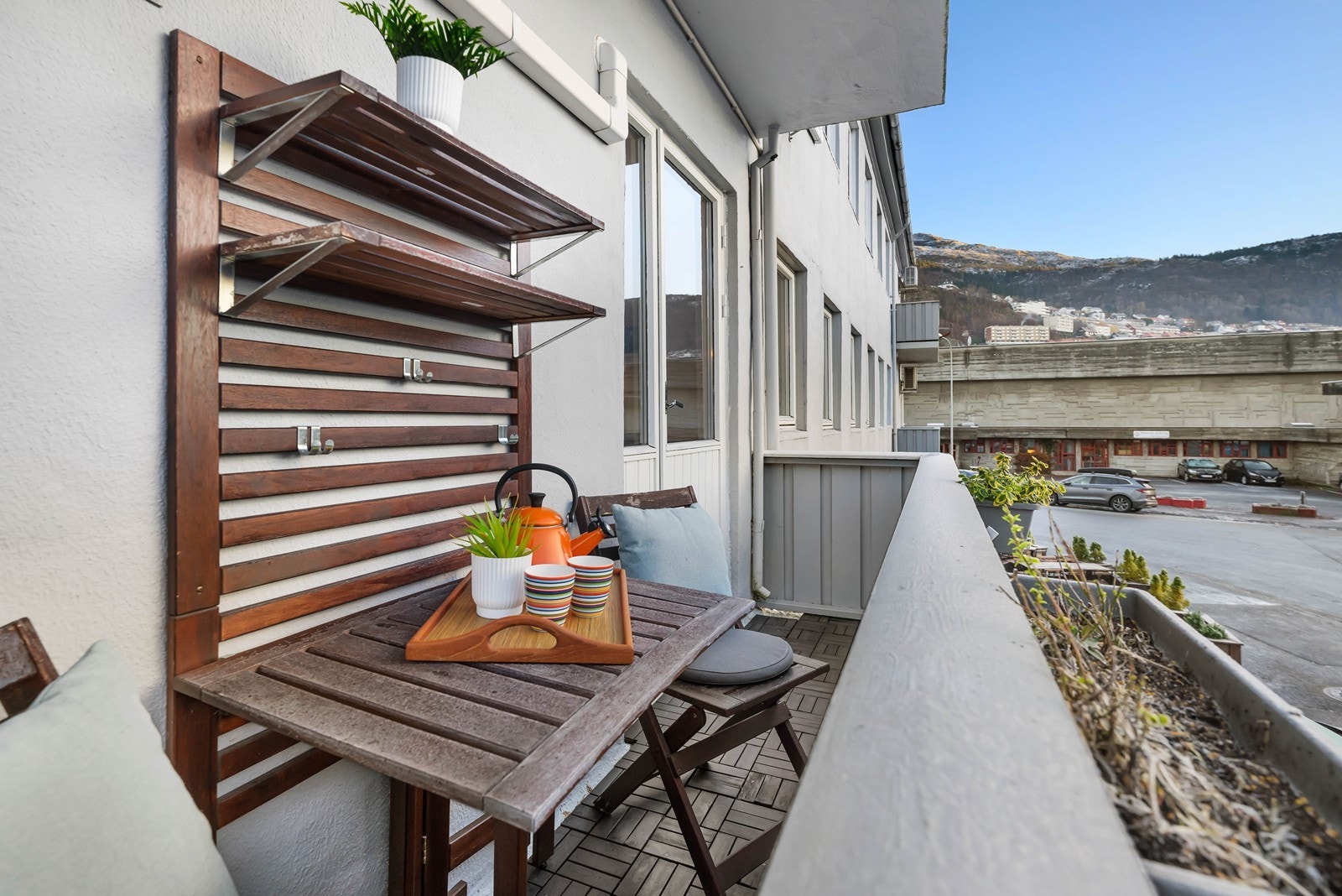 Fra stuen er det utgang til en sørvendt balkong på 3 m² Galleribilde