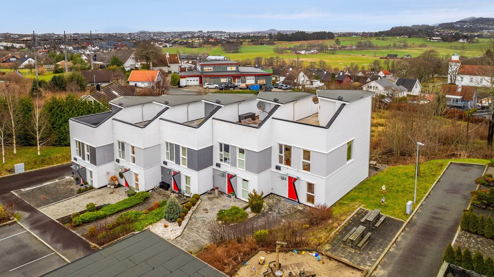 Mats Lundal v/ Eiendomsmegler Norge har gleden av å presentere Bekkedalen 25! Galleribilde