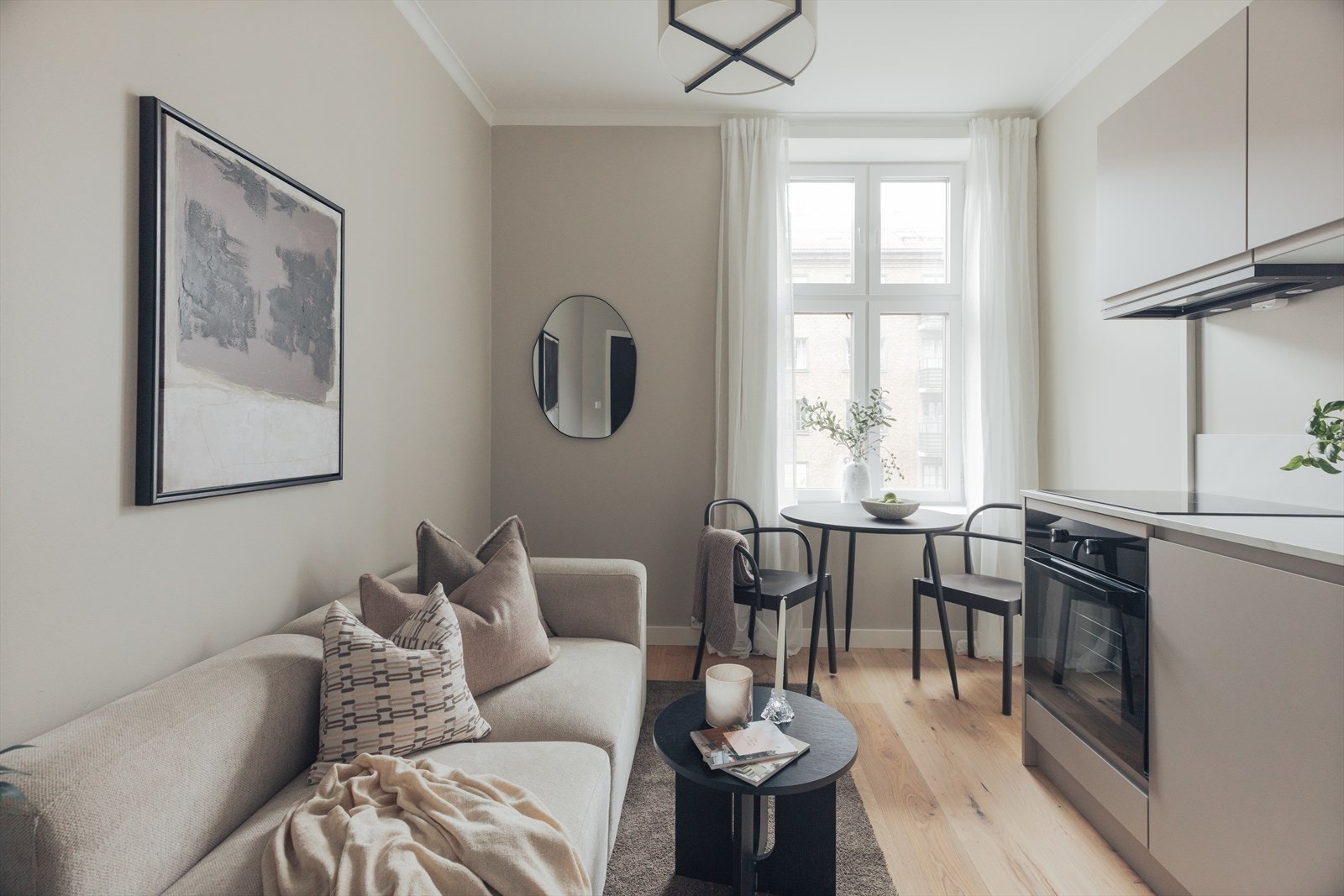 Leiligheten er nyoppussrt og holder en høy standard på materialer og utstyr. Galleribilde