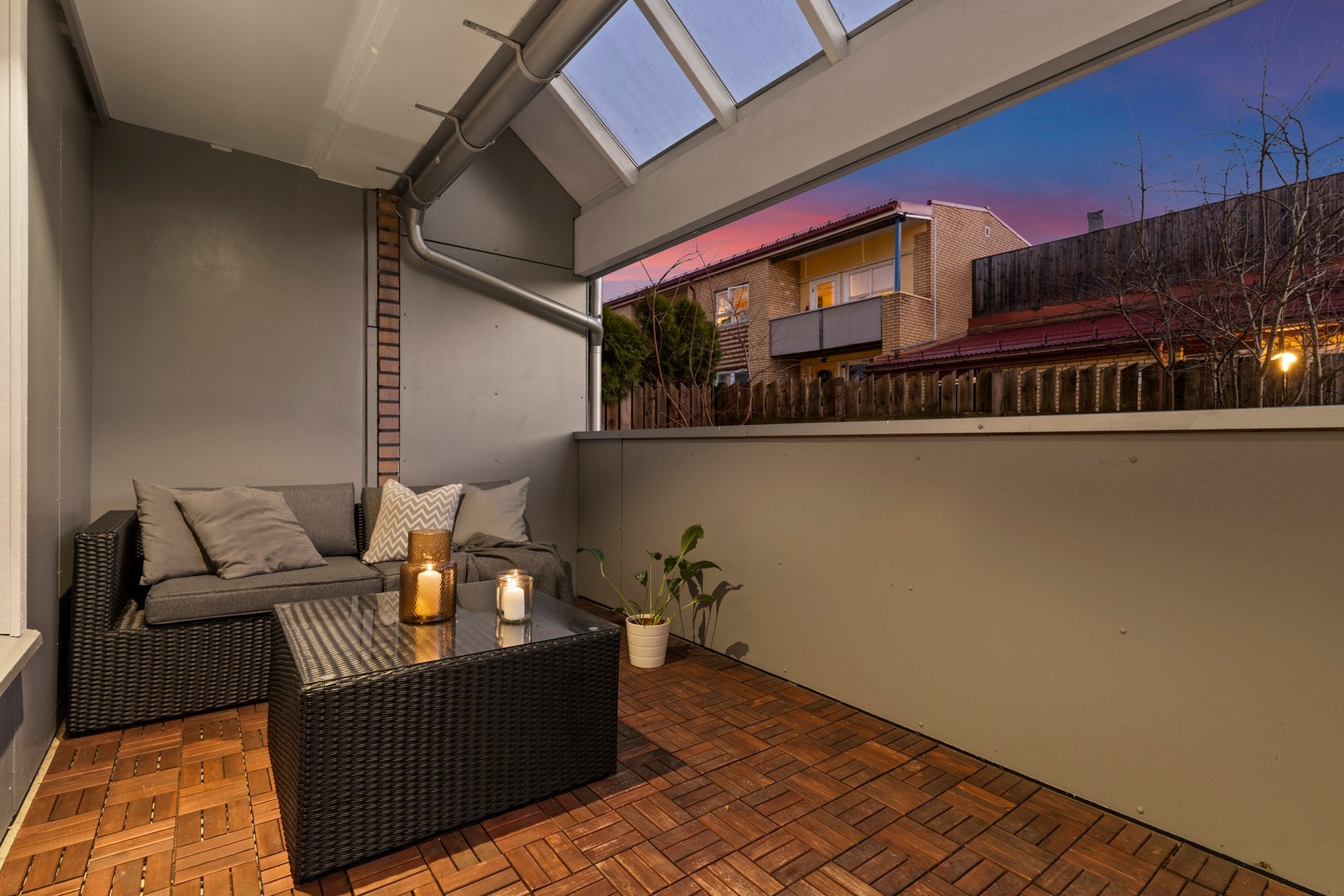 Utgang fra stuen ut til terrassen. Galleribilde