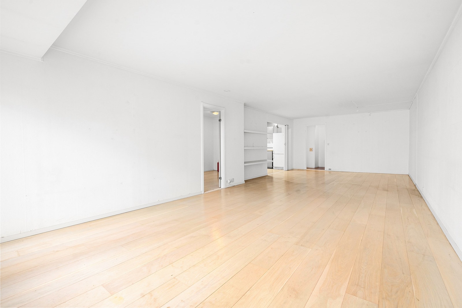 Store veggflater som gir gode møblerings muligheter. Galleribilde