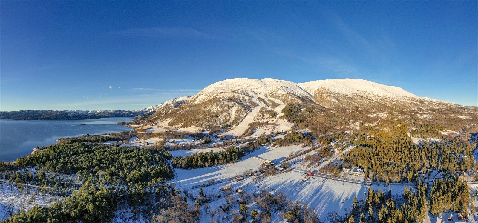 Raulandsfjell er vakkert sommer og vinter. Galleribilde