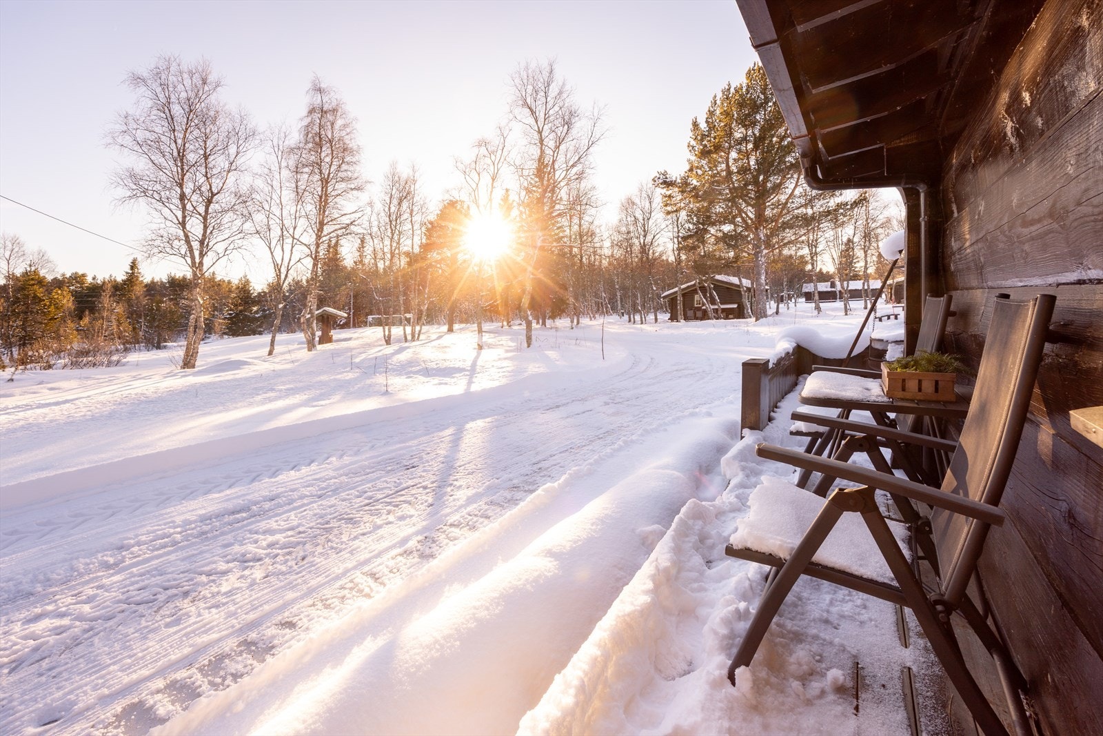 Det er gode solforhold på fritidsboligen. Galleribilde