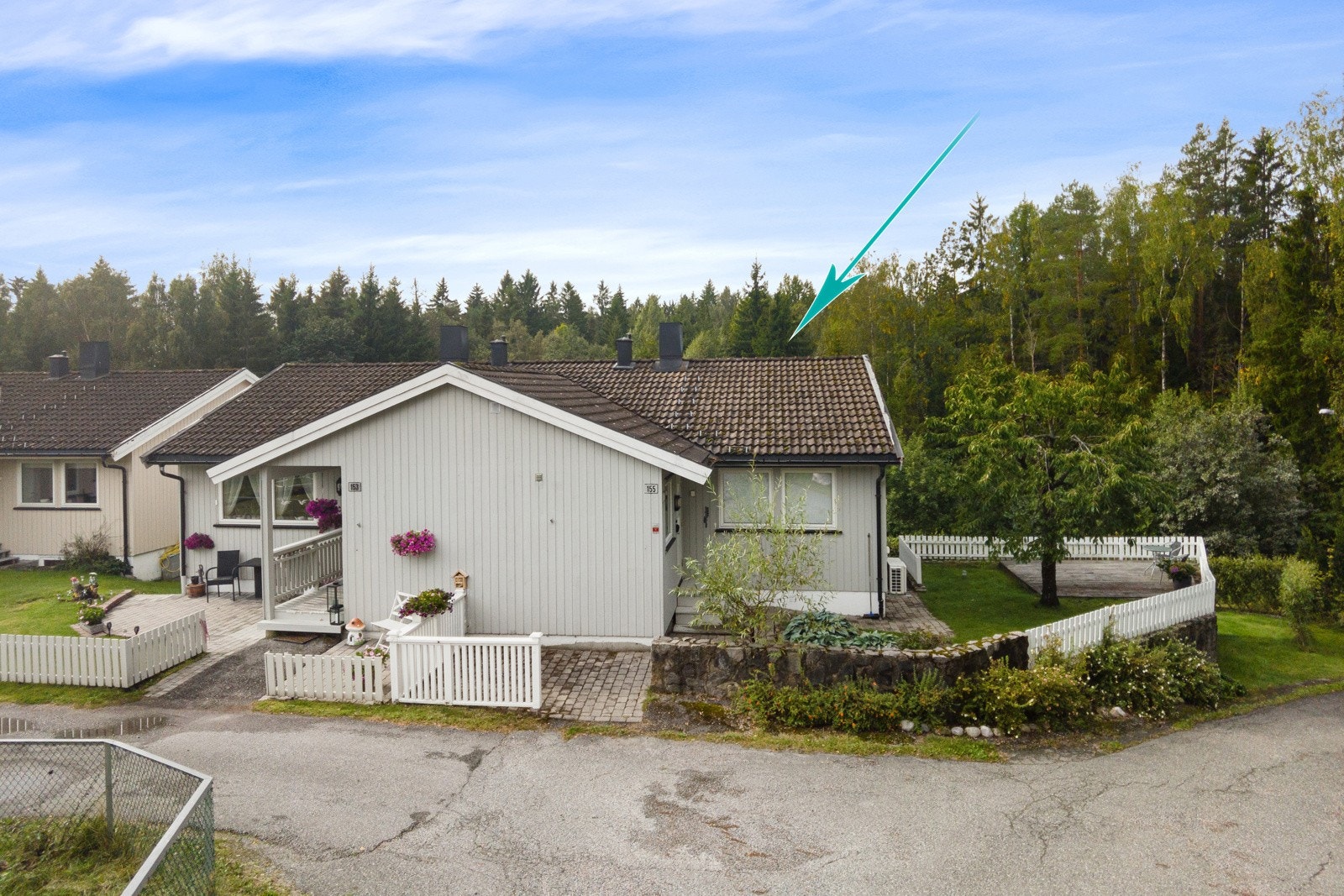 Innholdsrik 1/2-part av 2-mannsbolig Galleribilde