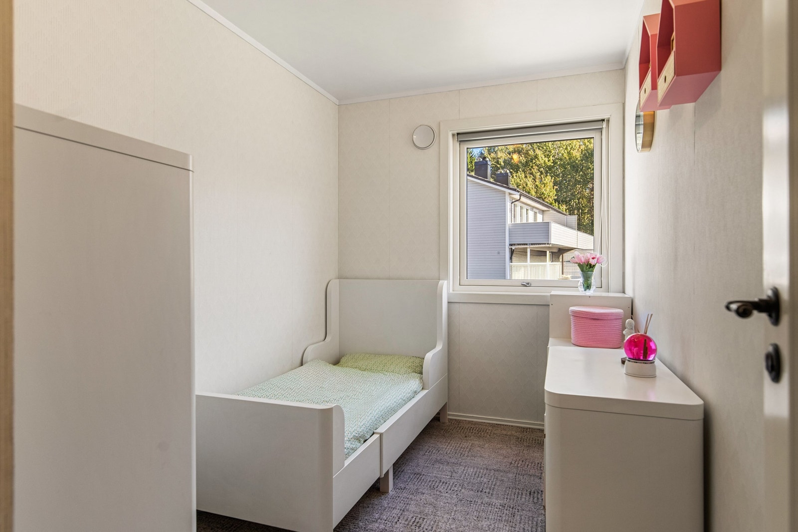 Soverom nummer to. Galleribilde