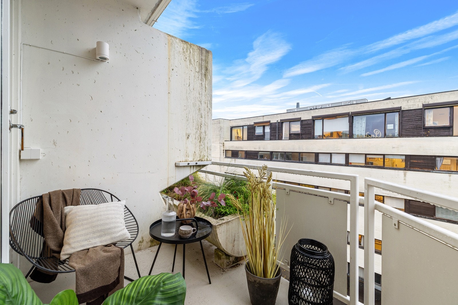 Leiligheten ligger i 5. etasje med solrik balkong. Galleribilde