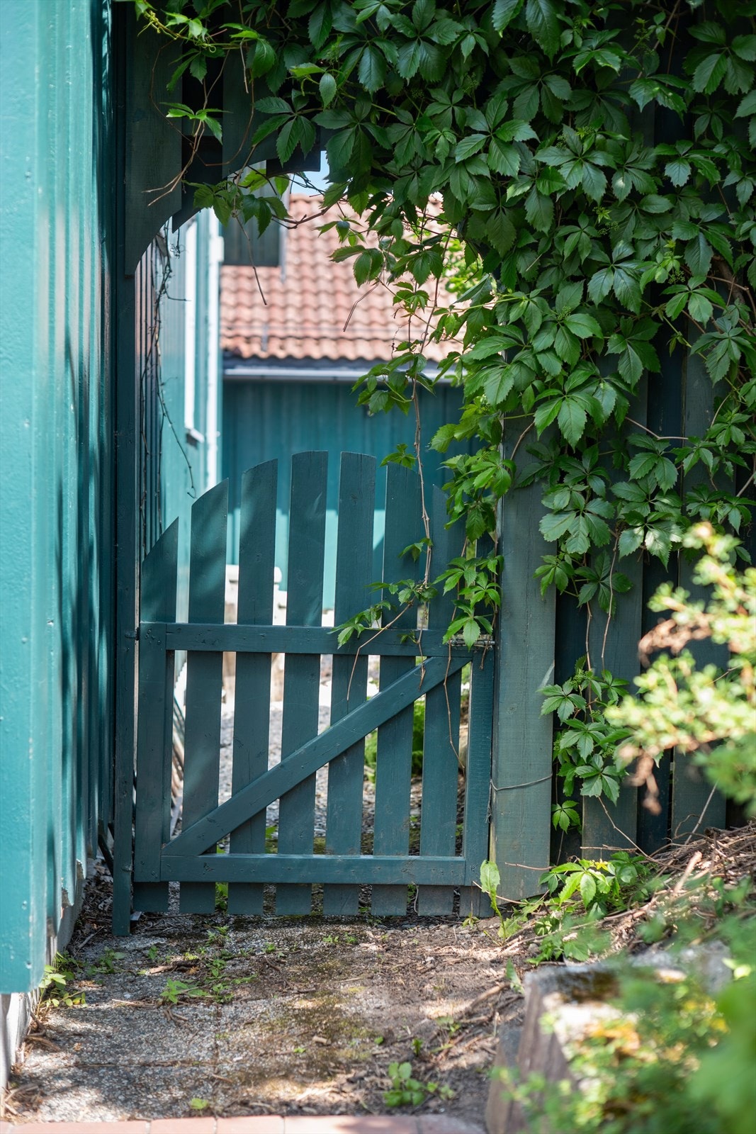 Port fra hagen til garasjen Galleribilde