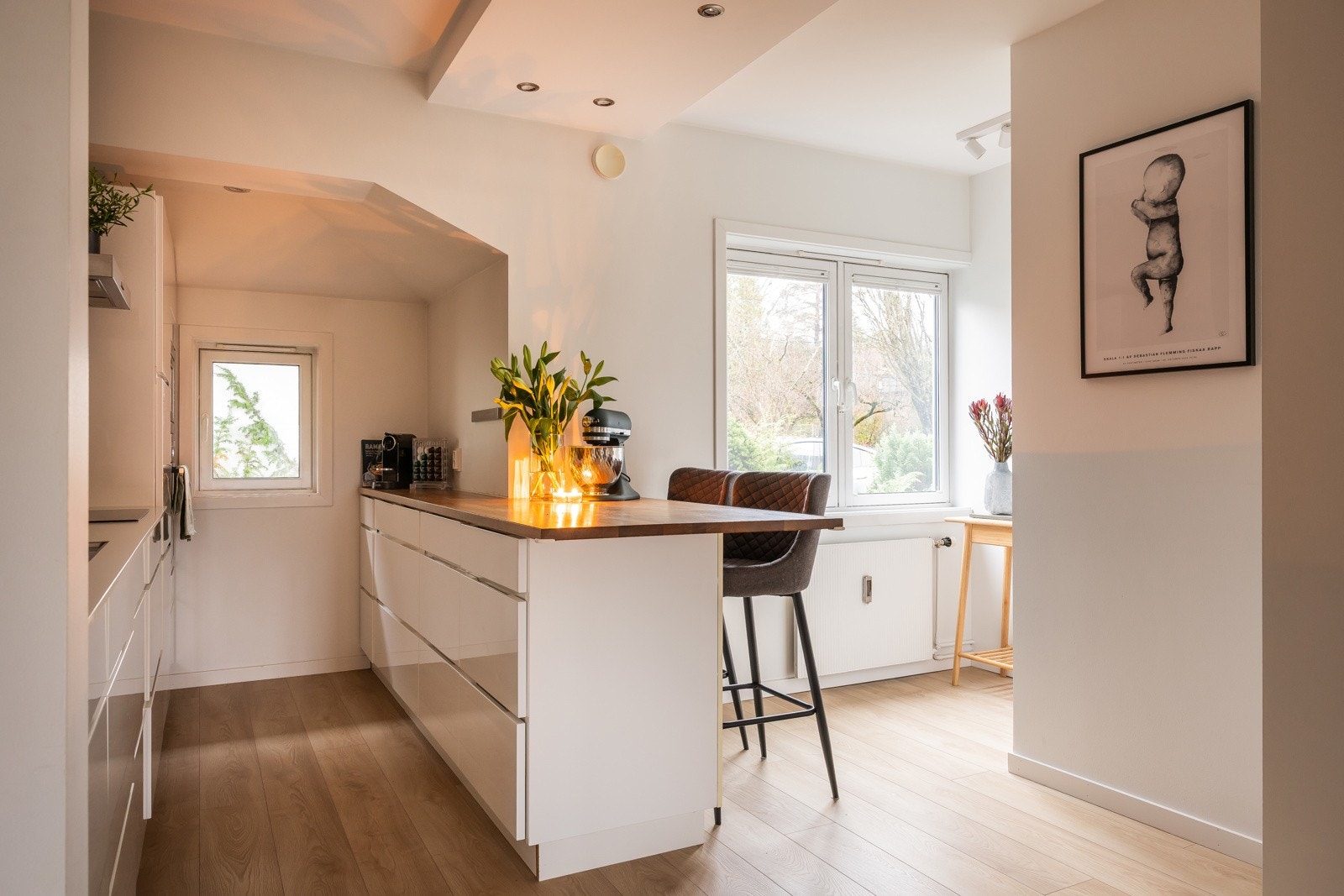 Kjøkkenventilator har avtrekk ut. Galleribilde