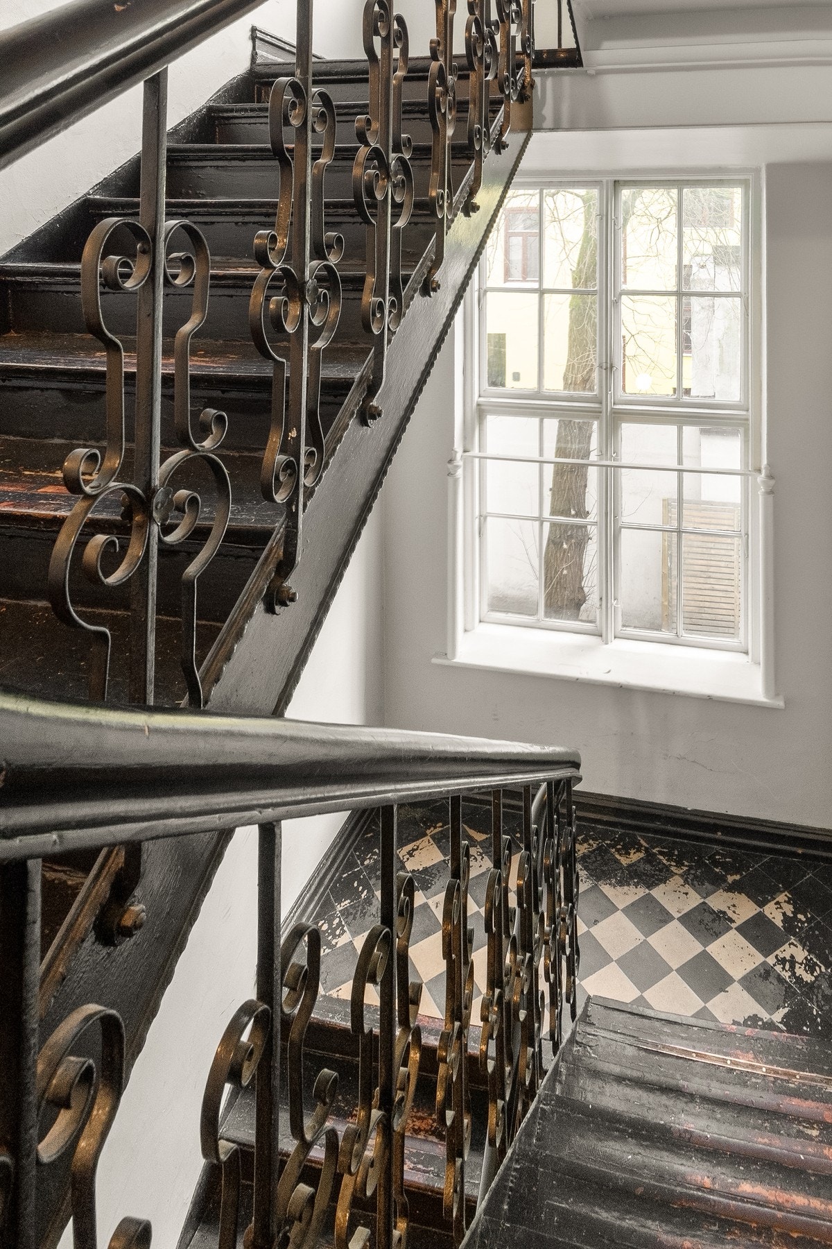 Bygård fra 1895 hvor det klassiske er bevart. Galleribilde