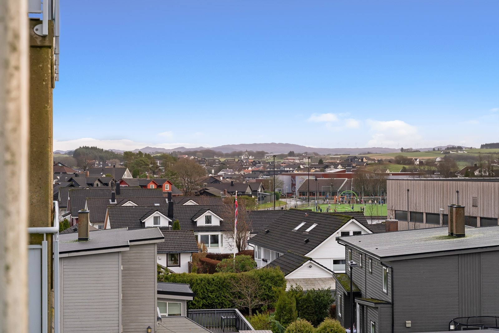 God utsikt fra balkongen. Galleribilde