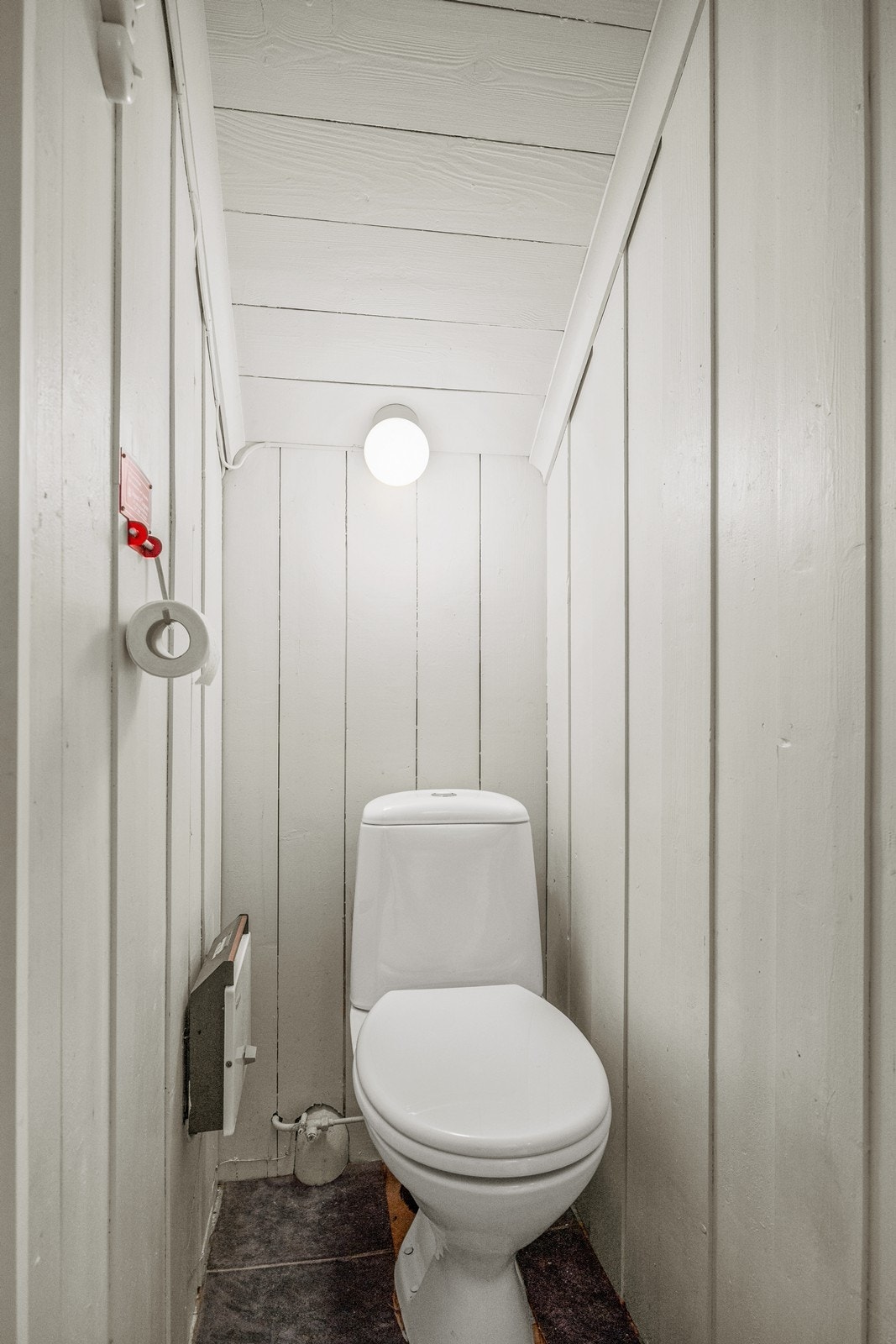 Toalett loftsrom Galleribilde
