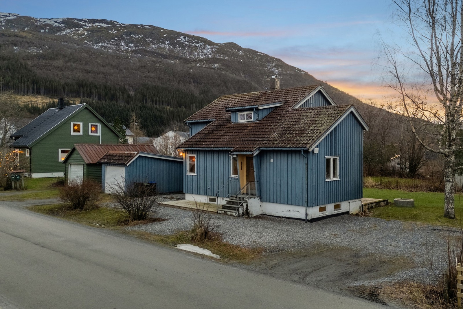 EiendomsMegler 1 v/Irene Sommerro har gleden av å presentere Skolevegen 30! Foto: EFKT Galleribilde