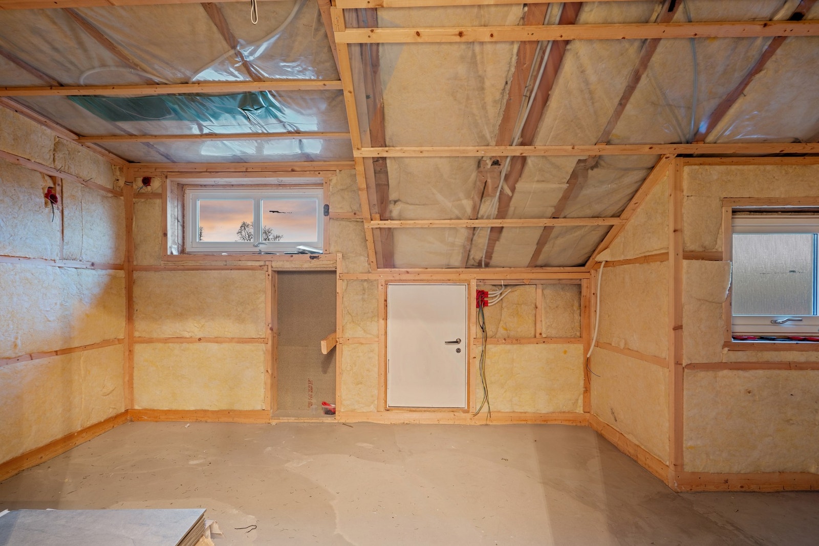 Uinnredet rom hvor plan var å lage et bad Galleribilde