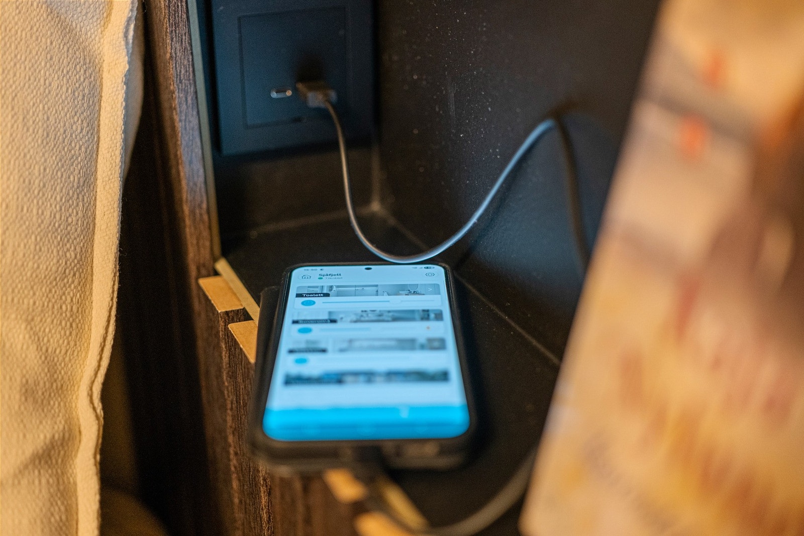 Boligen er tilrettelagt med smarte løsninger for lading og tilkobling Galleribilde