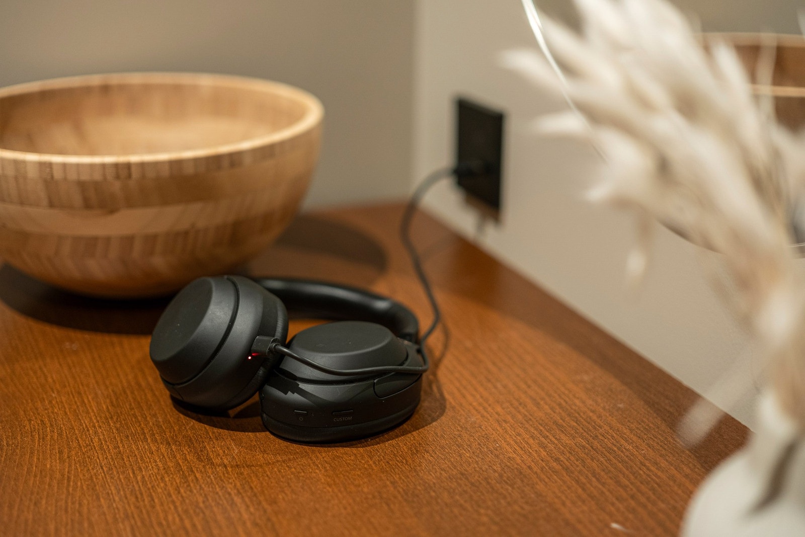 Boligen er tilrettelagt med smarte løsninger for lading og tilkobling Galleribilde