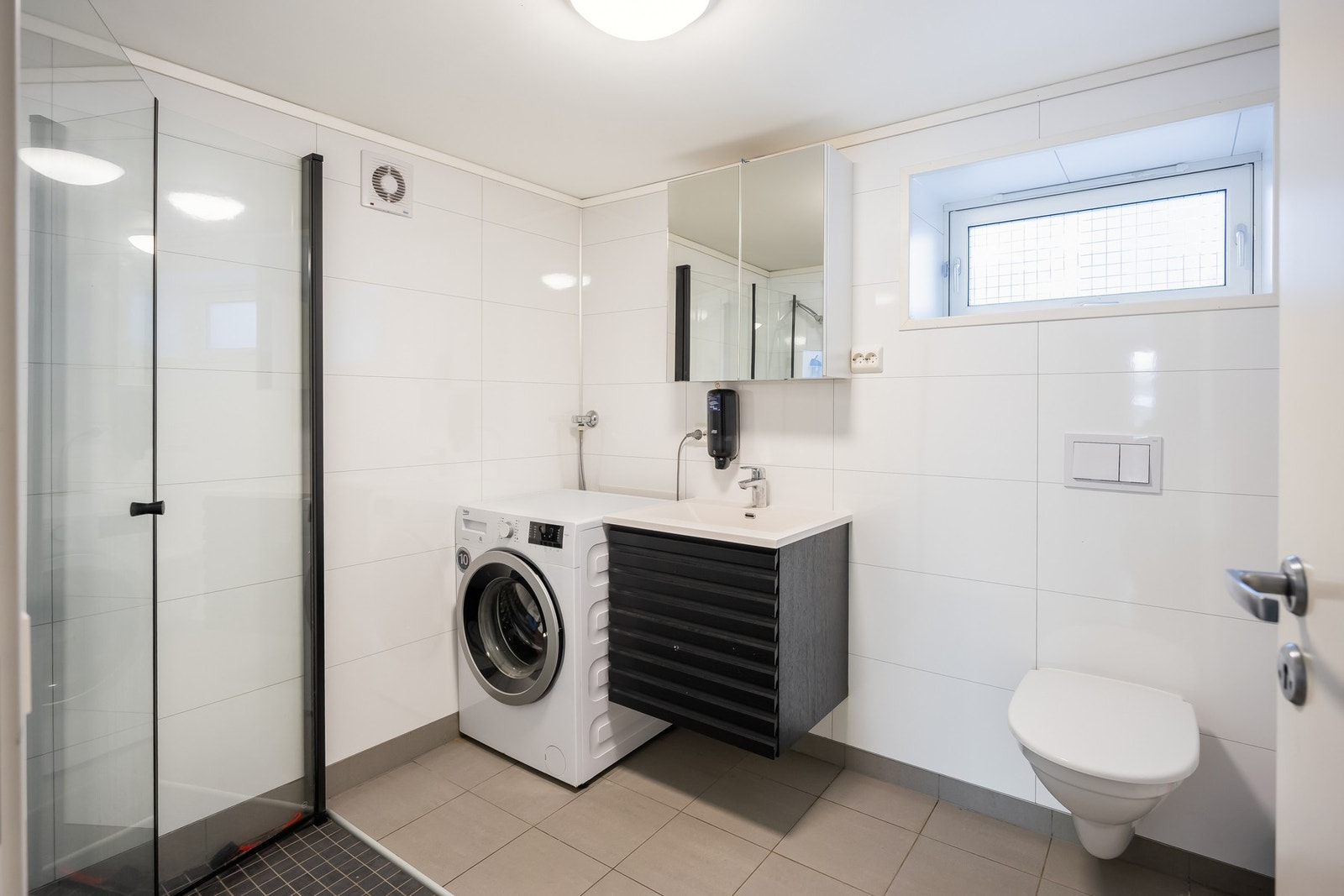 Pent og delikat bad. Galleribilde