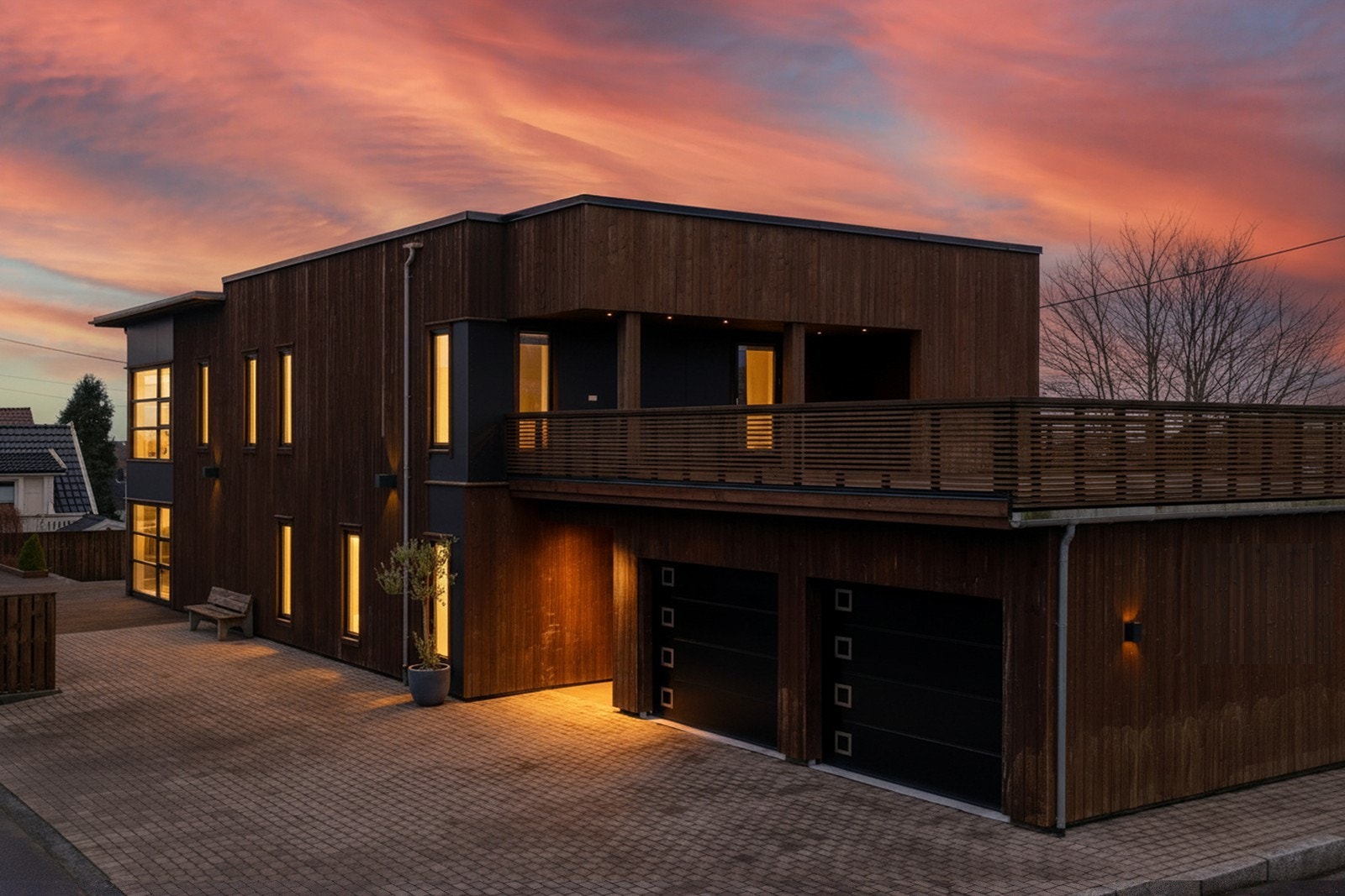 Kveldbilde m/dobbel garasje Galleribilde