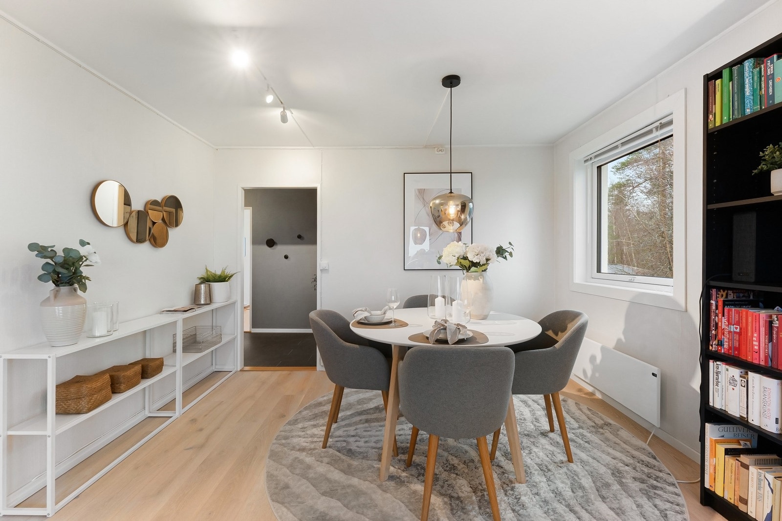 En hyggelig sone for måltider med familie og venner. Galleribilde