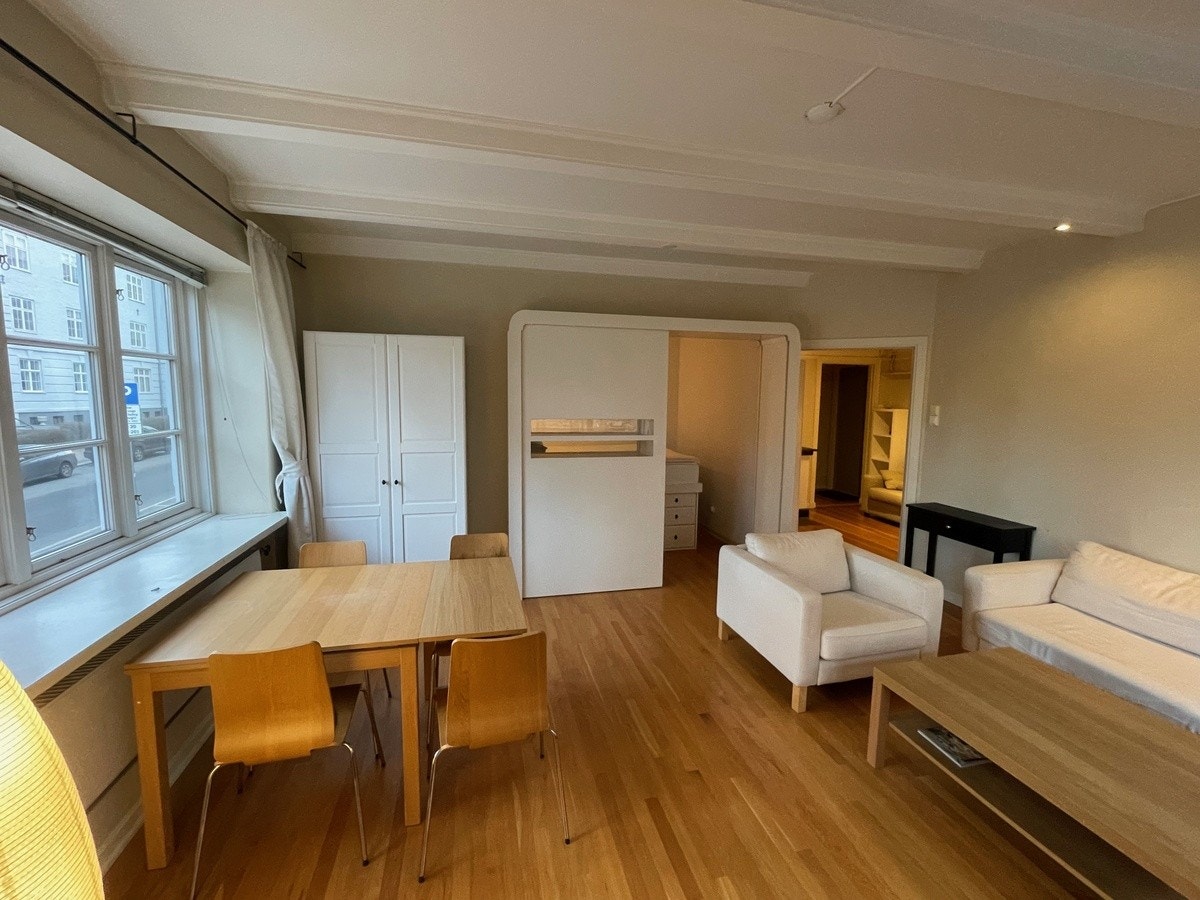 Medfølgende møbler Galleribilde