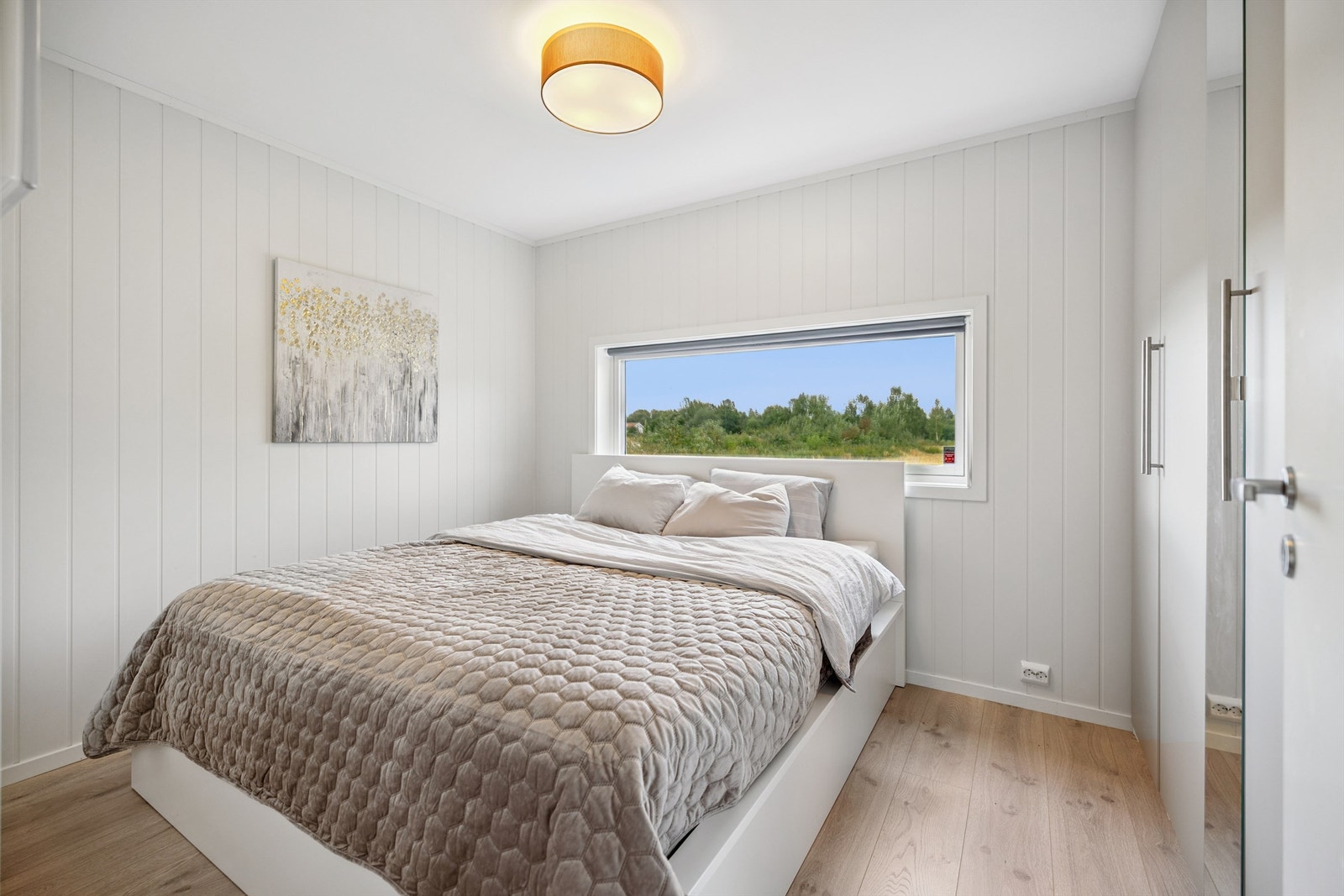 Soverommene er lyse og av god størrelse. Galleribilde