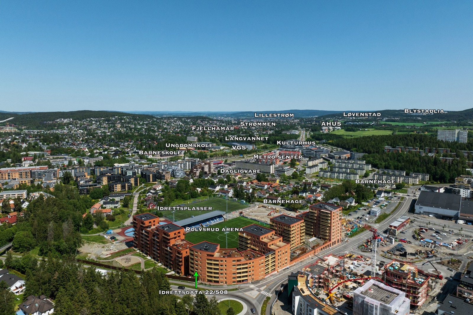 Mulighet for garasjeplass i lukket og oppvarmet anlegg. Ta kontakt med megler for mer informasjon. Galleribilde