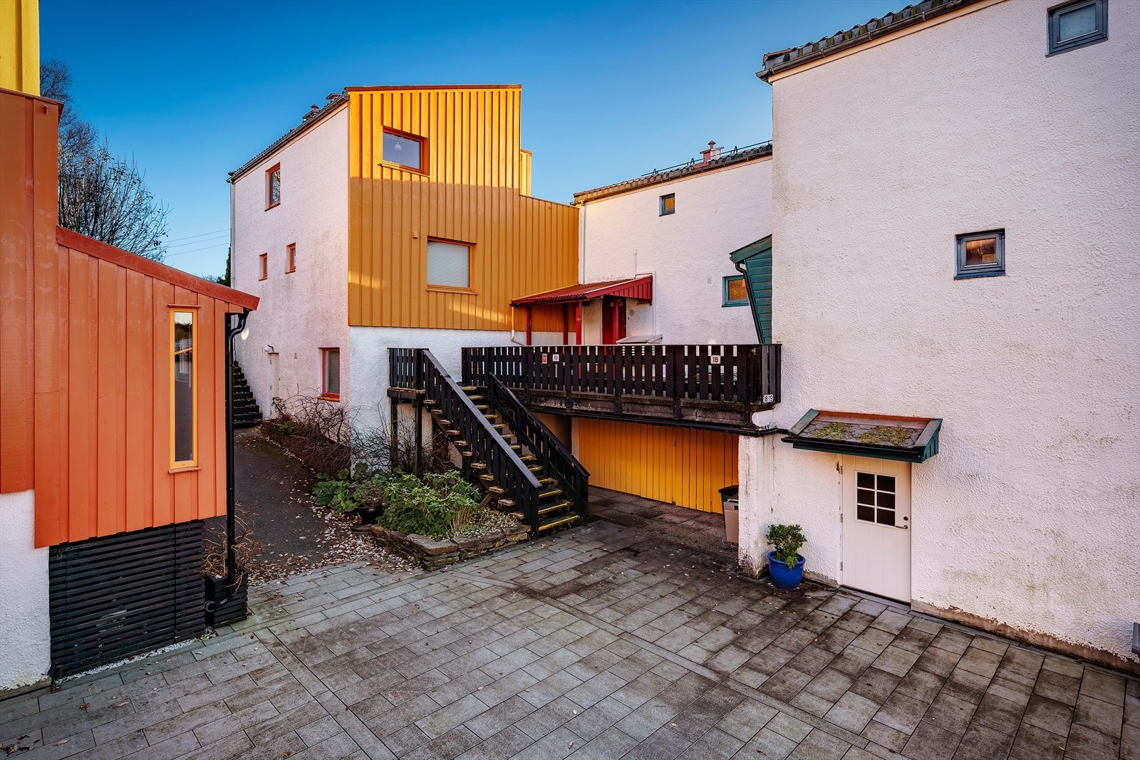 Et fargerikt og rolig borettslag Galleribilde