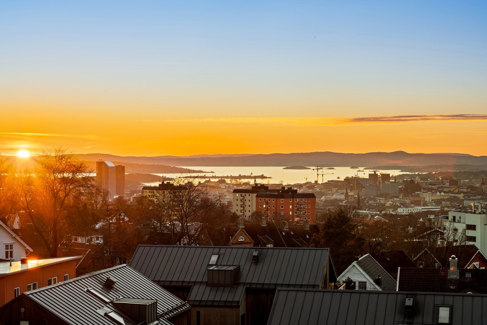 Velkommen til Seljeveien 29! En lys og lekker 2-roms utsiktsleilighet på idylliske Frydenberg/Løren. Galleribilde