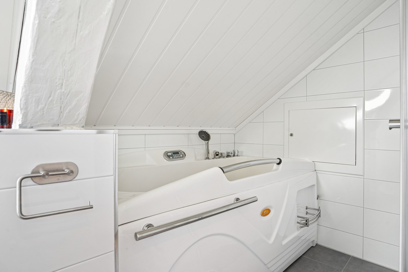 Det er ventilering med elektrisk styrt vifte. Galleribilde