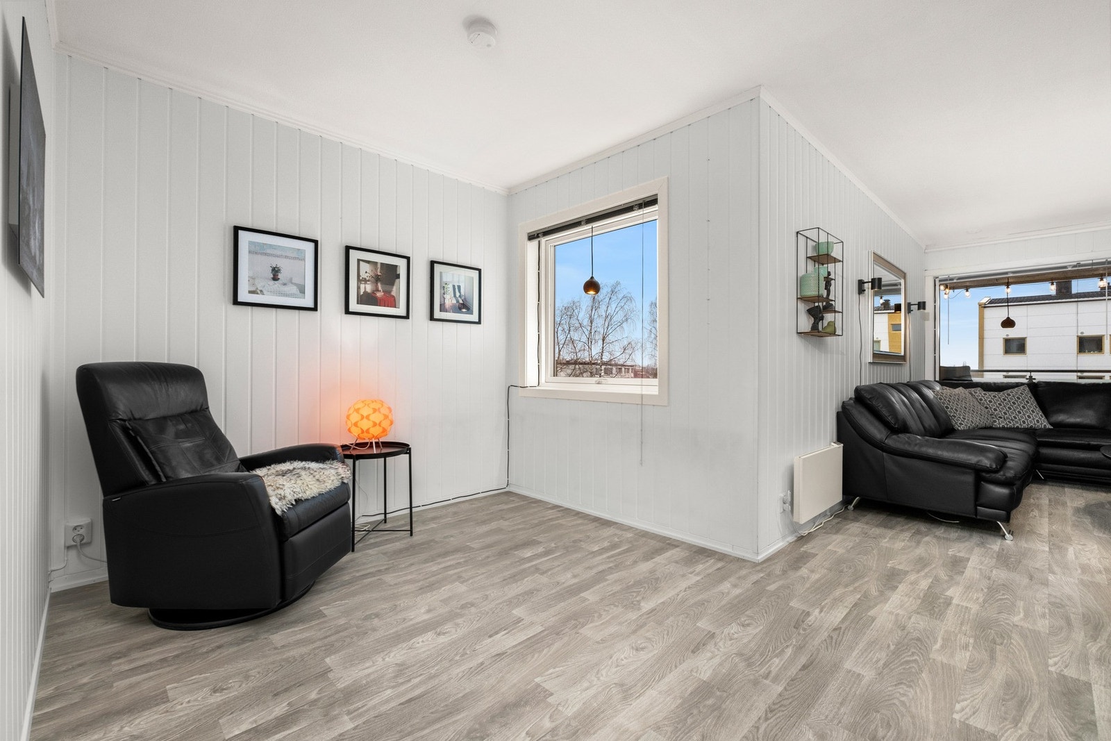 Beboerne i borettslaget bruker dette som spisesone, kontor eller et ekstra rom/gjesterom Galleribilde