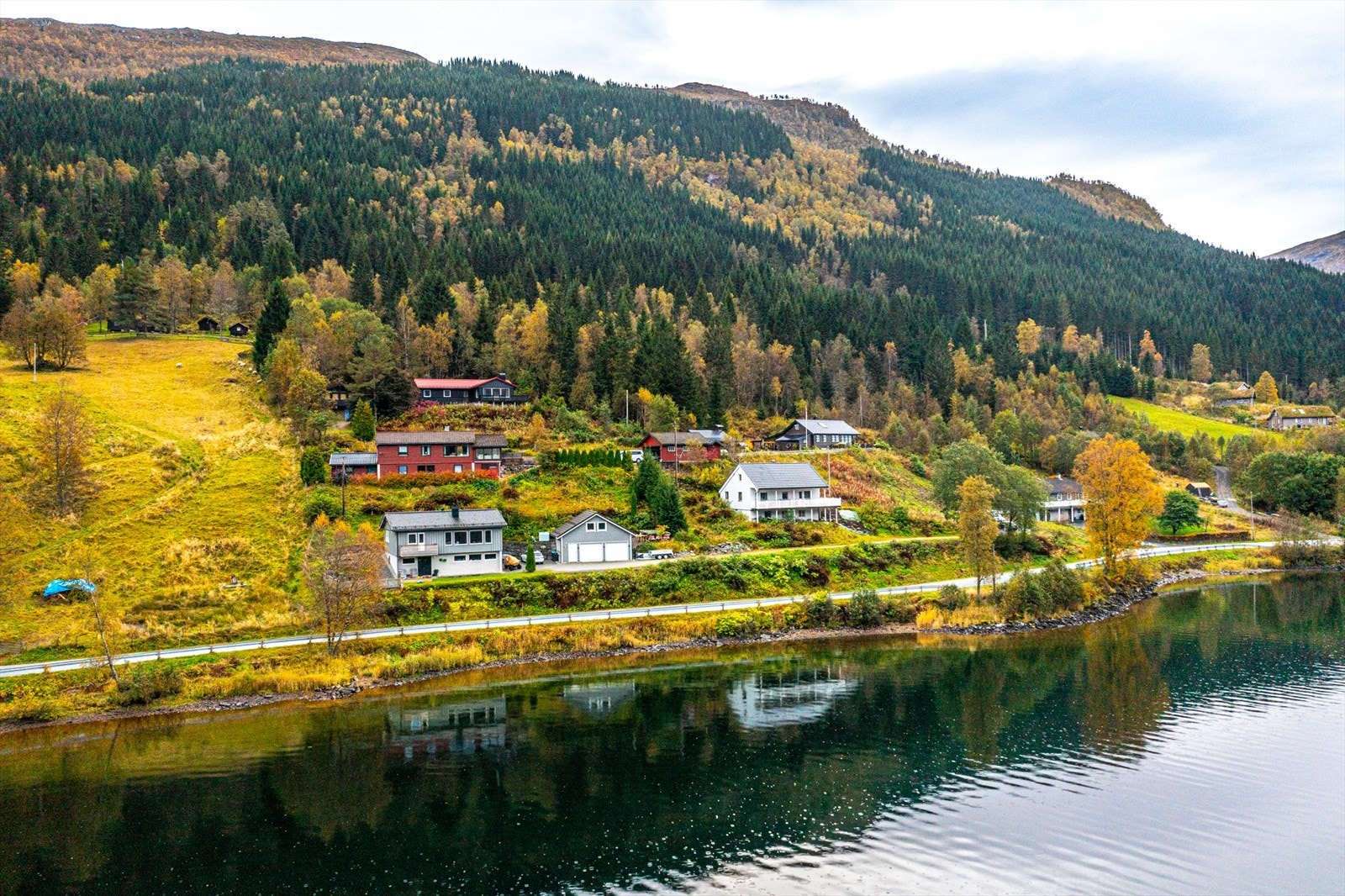 Vi ønsker velkommen til felles visning - Husk påmelding eller gjør avtale med megler om privat visning! Galleribilde