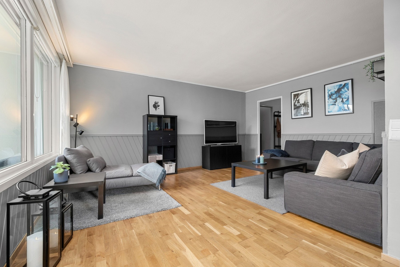 Stor og åpen stue på hele 27,7 kvm Galleribilde