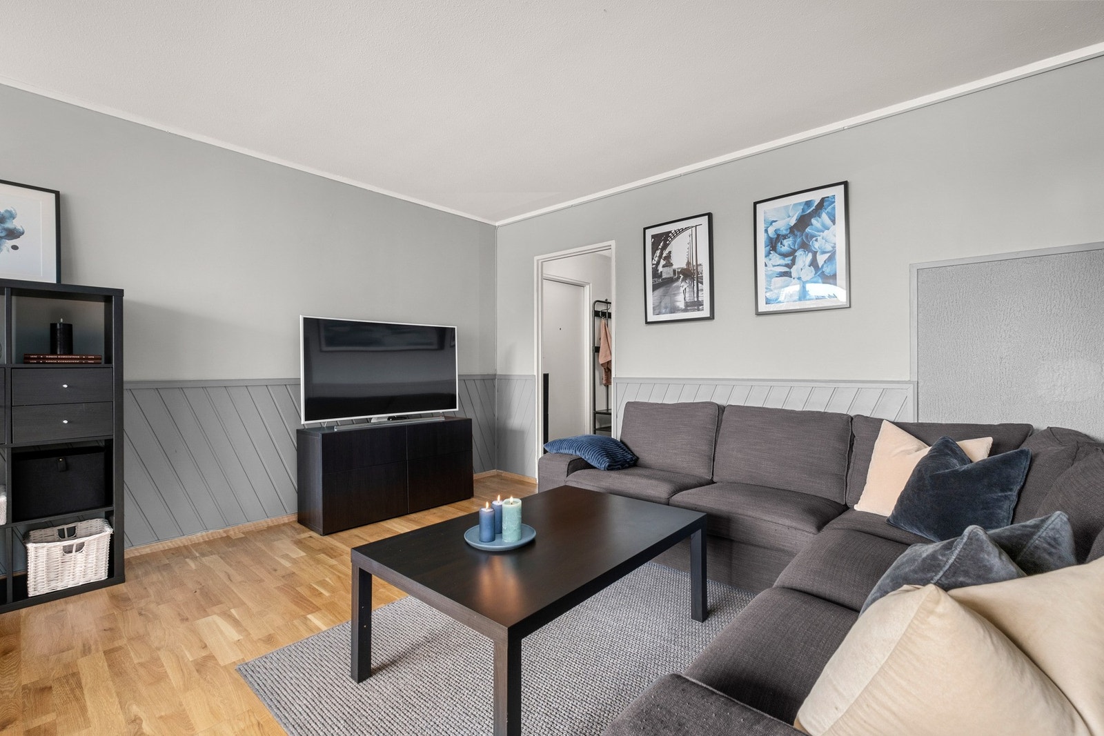 God plass til ønsket møblement Galleribilde