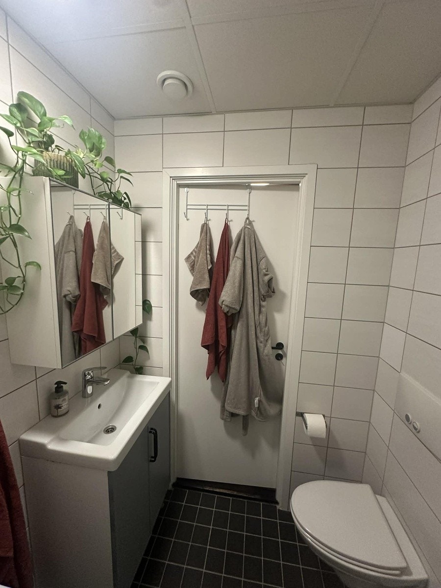 Bad, bilde tatt fra dusj. Galleribilde