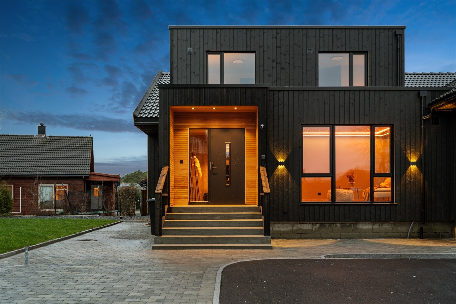 Velkommen til Marius Skadsems vei 19A - halvpart av tomannsbolig med fin beliggenhet. Galleribilde