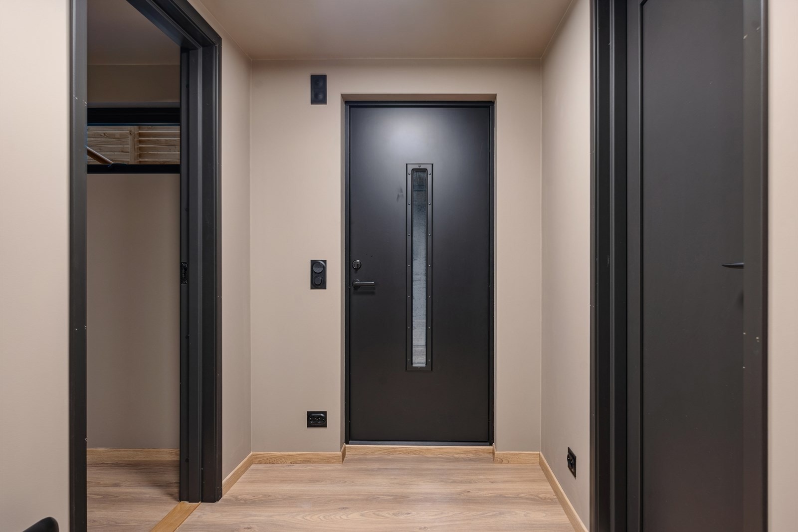 Velkommen til hybel i underetasjen. Galleribilde