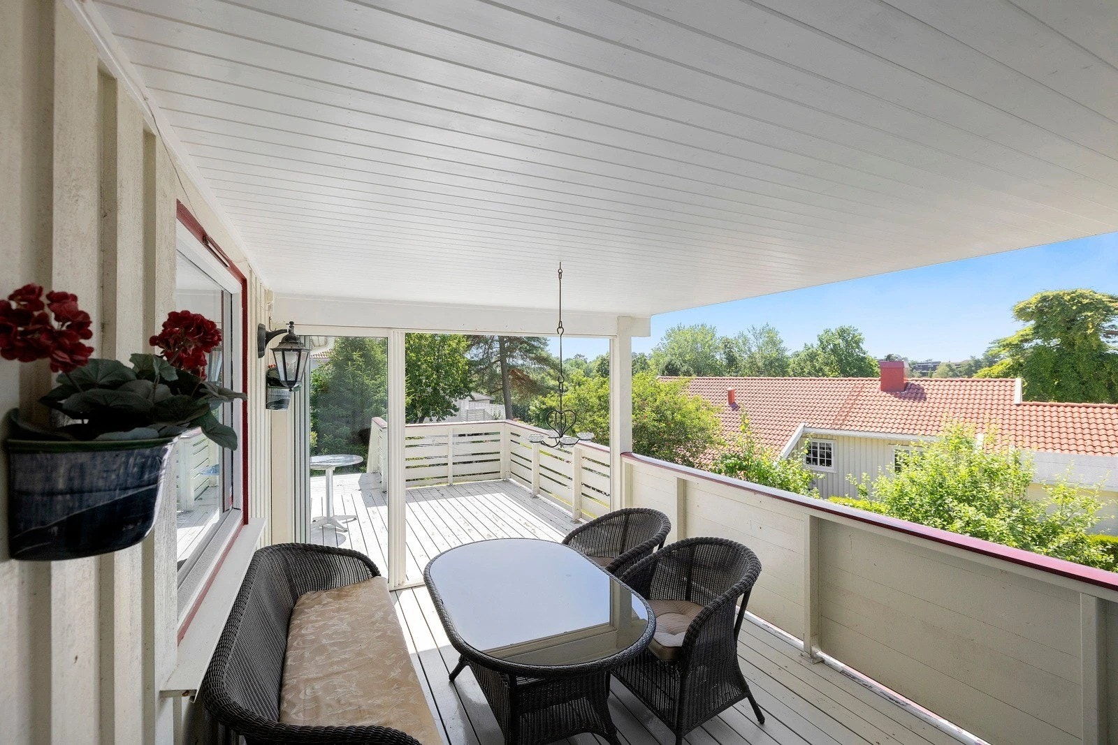 Deilig overbygd veranda Galleribilde