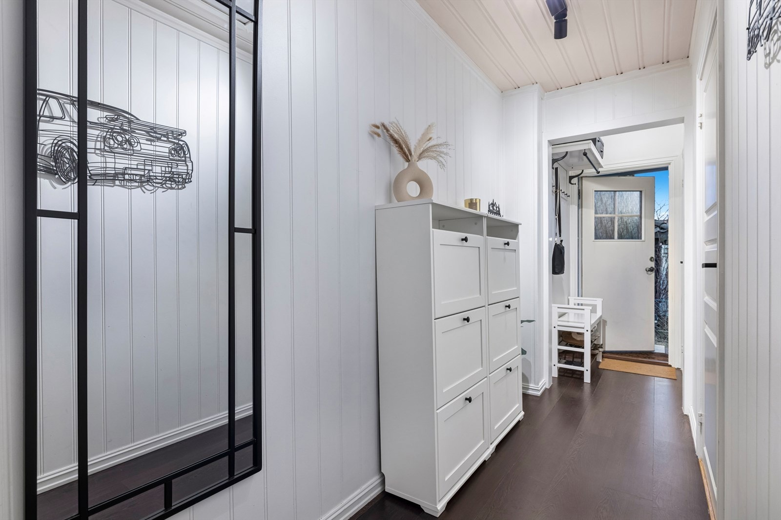 Entré/gang og inngangsparti. Galleribilde