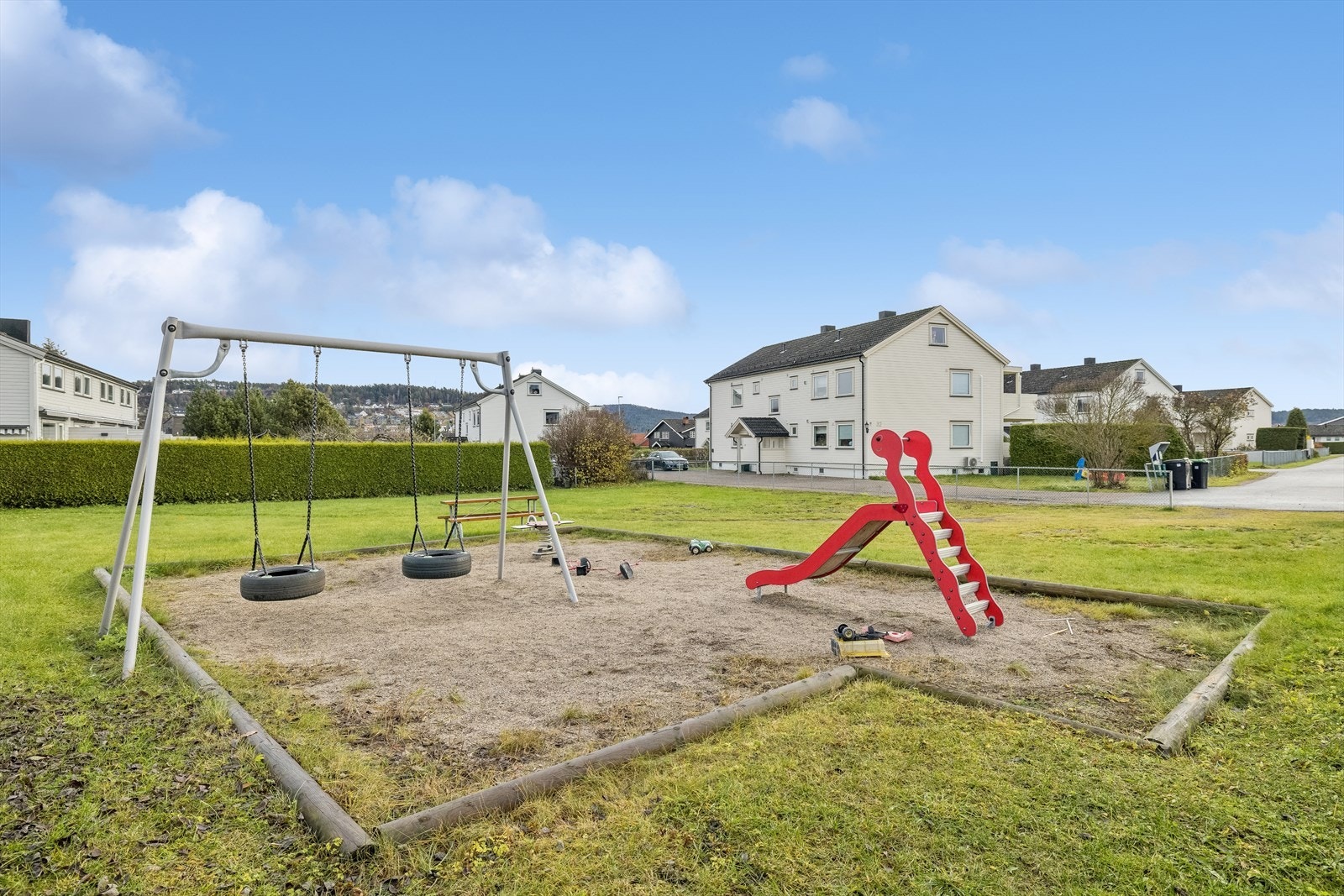 Lekeplass like i nærheten. Galleribilde
