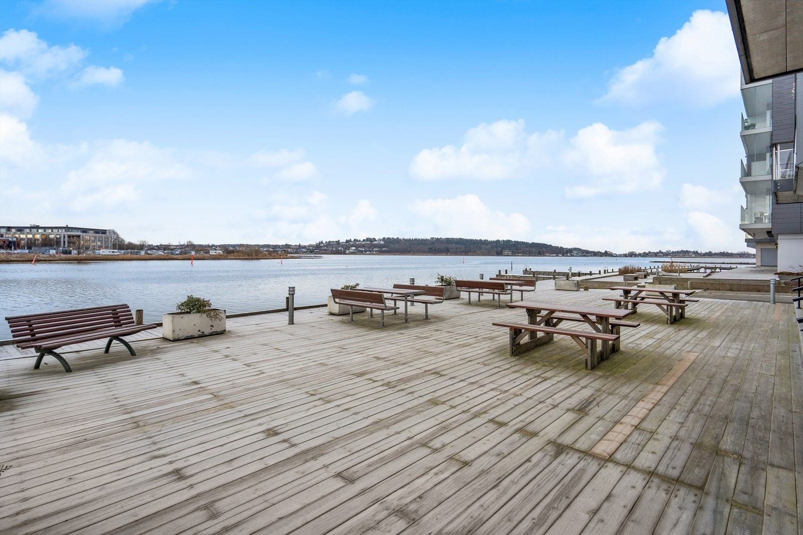 Sameiet har egen brygge som del av fellesarealene. Galleribilde