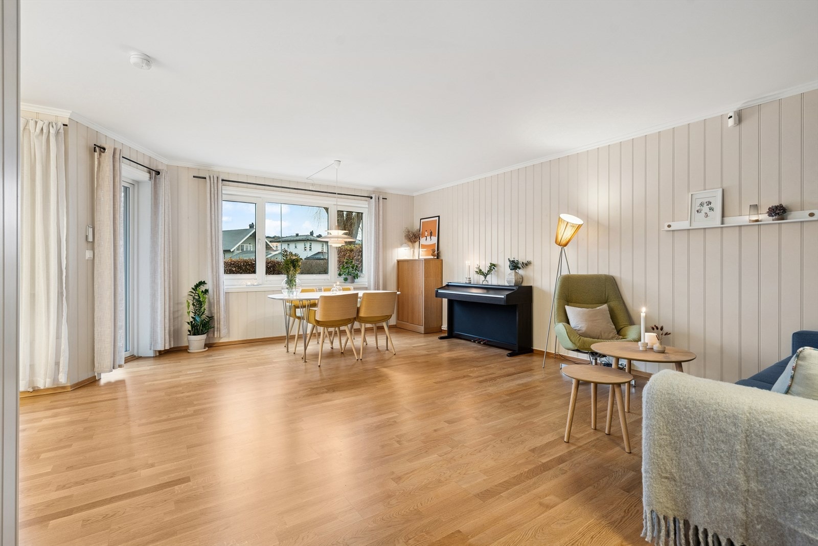 Leiligheten har balansert ventilasjon, gulvvarme og moderne løsninger som gir høy komfort. Galleribilde