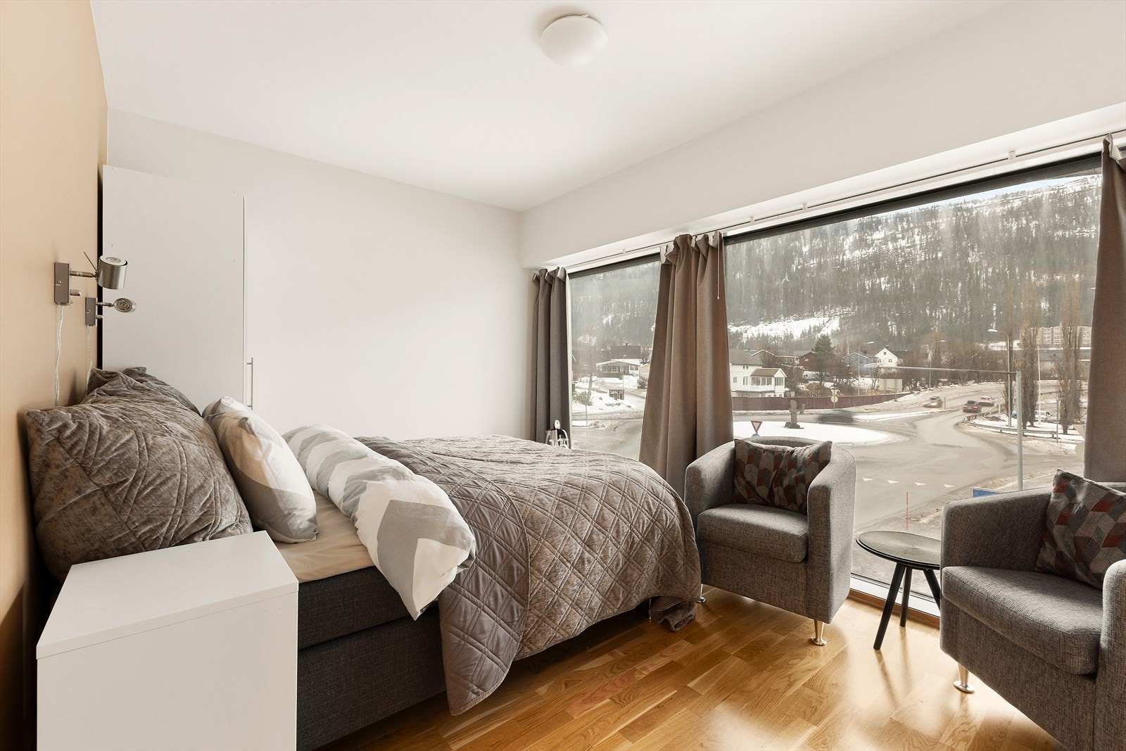 Her er en del av plusskonseptet du får tilgang til; to utleierom som kan leies når du eksempelvis får tilreisende besøk. Galleribilde