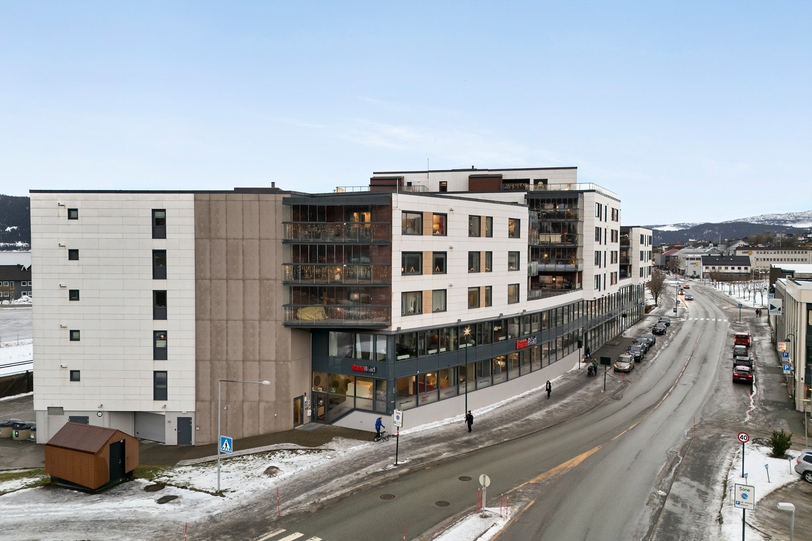 O.T. Olsens borettslag ligger i sentrum av Mo i Rana med kort vei til alle fasiliteter. Galleribilde