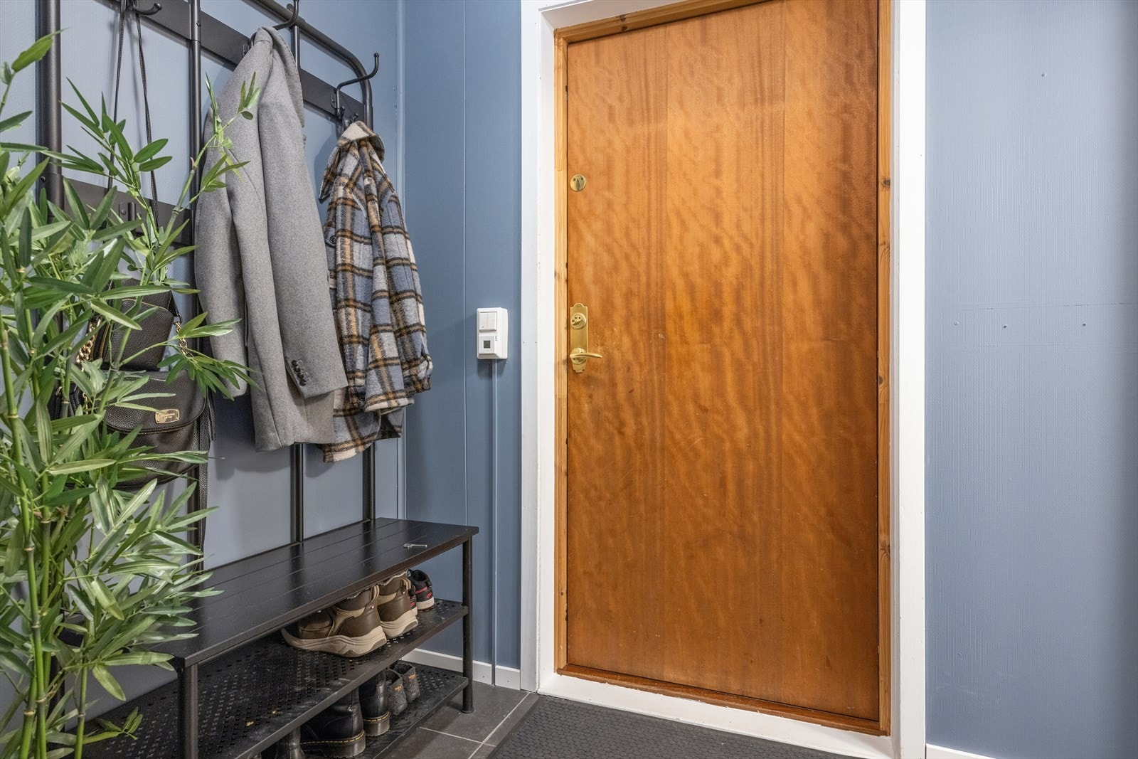 Entré med gulvvarme. Galleribilde