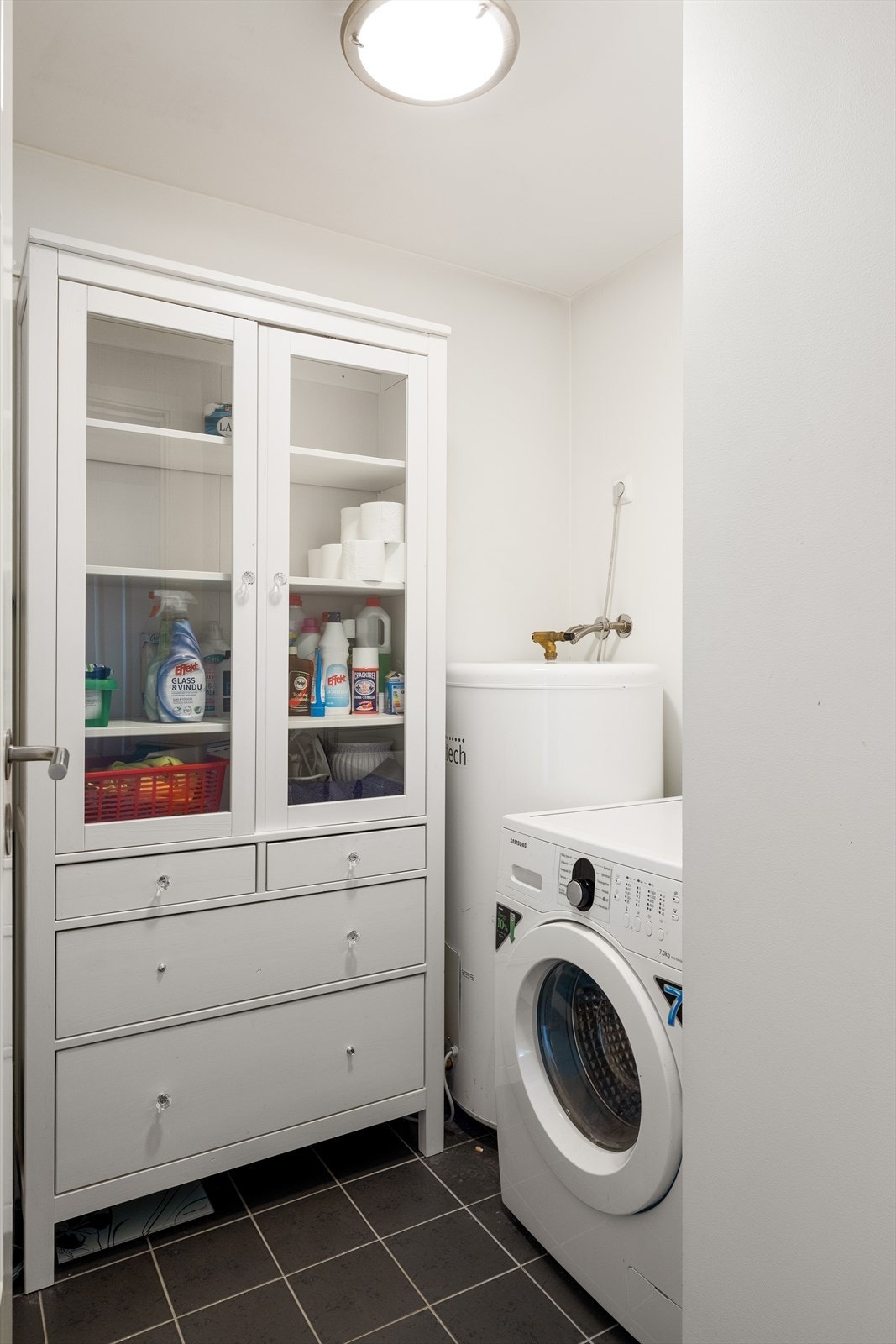 Vaskerom. Galleribilde